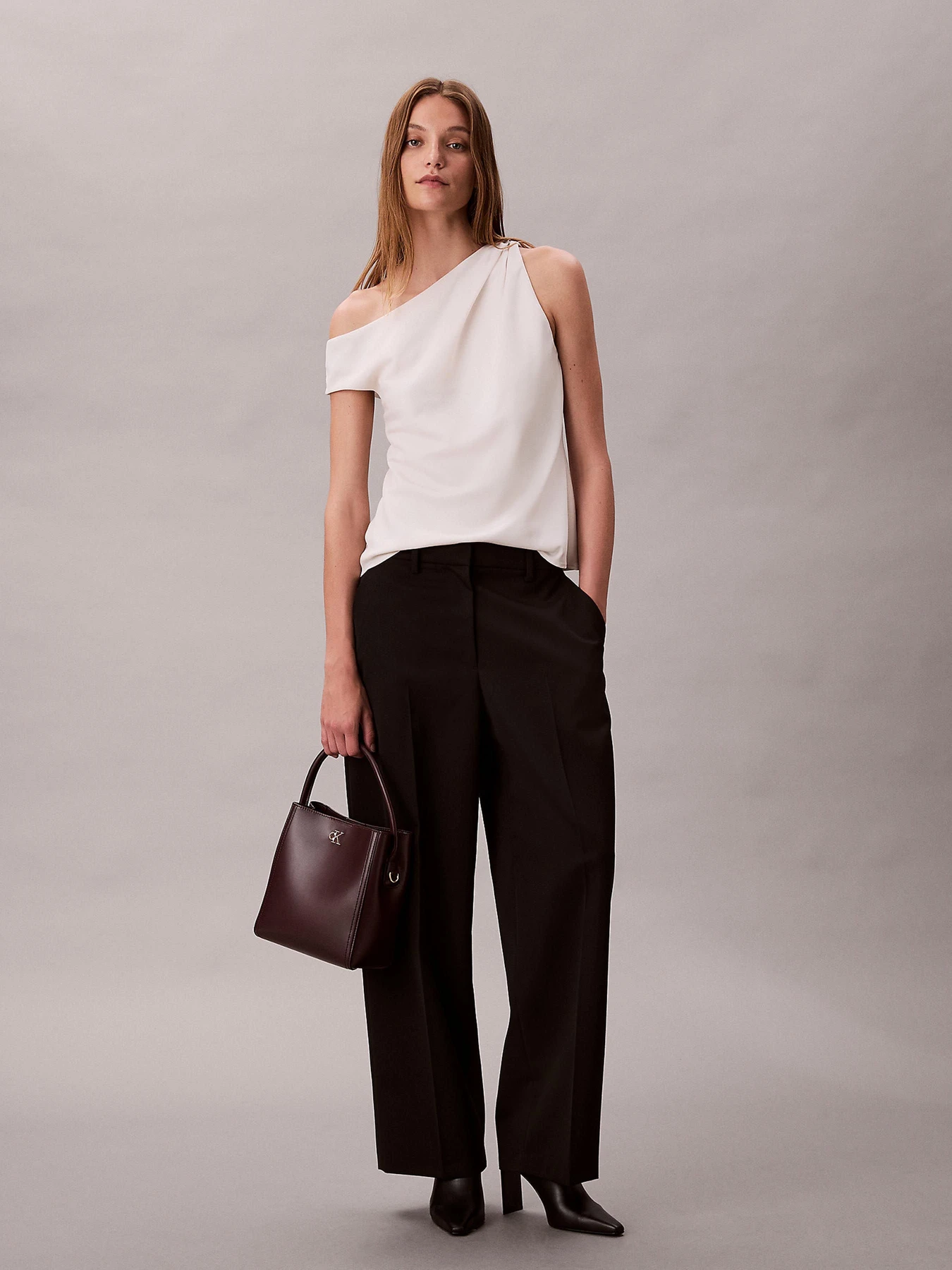 Сумки Calvin Klein модель LV04F3174G-BAP Сумки Calvin Klein модель LV04F3174G-BAP Фото