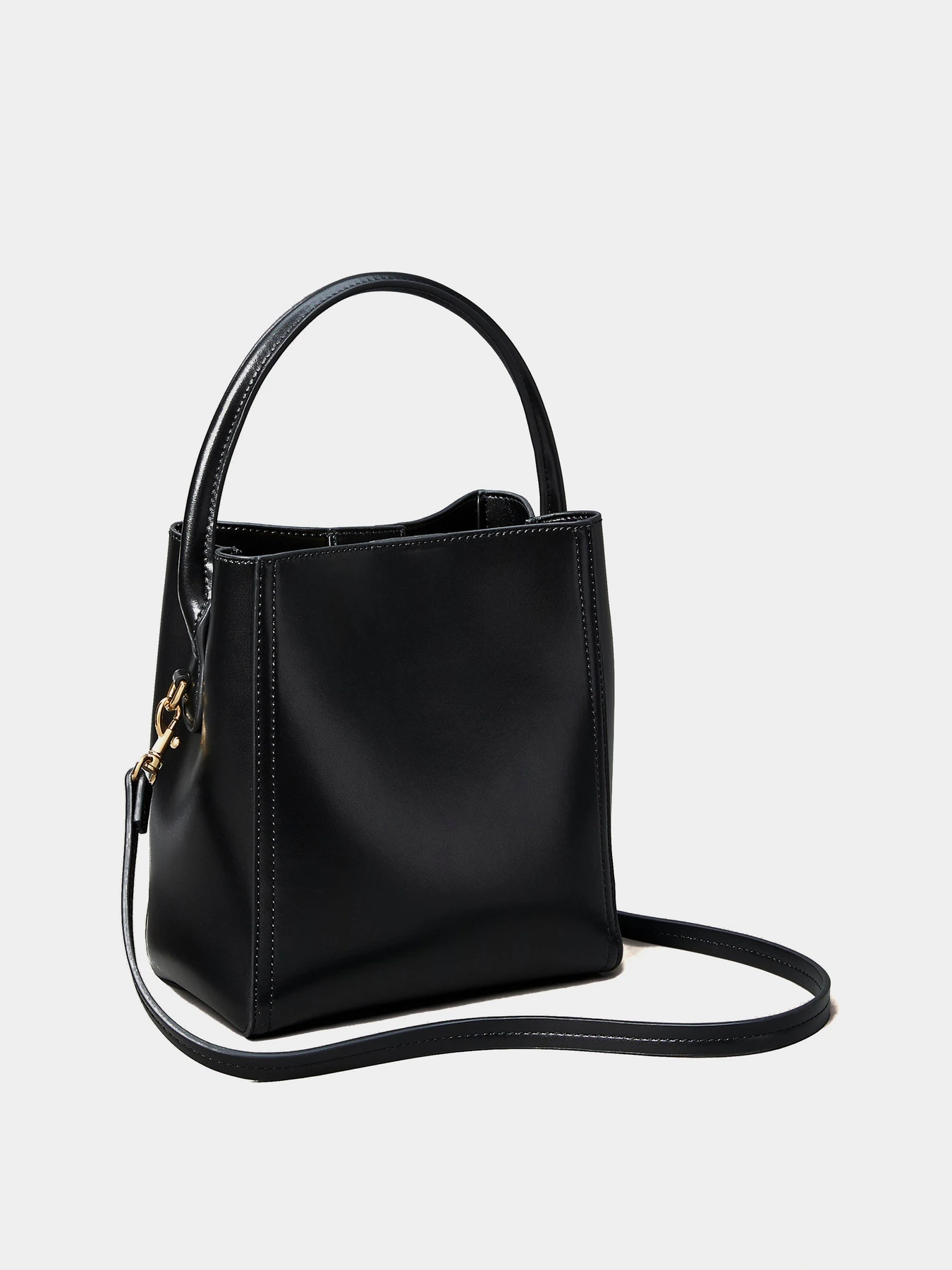 Сумки Calvin Klein модель LV04F3174G-YIQ Сумки Calvin Klein модель LV04F3174G-YIQ Фото