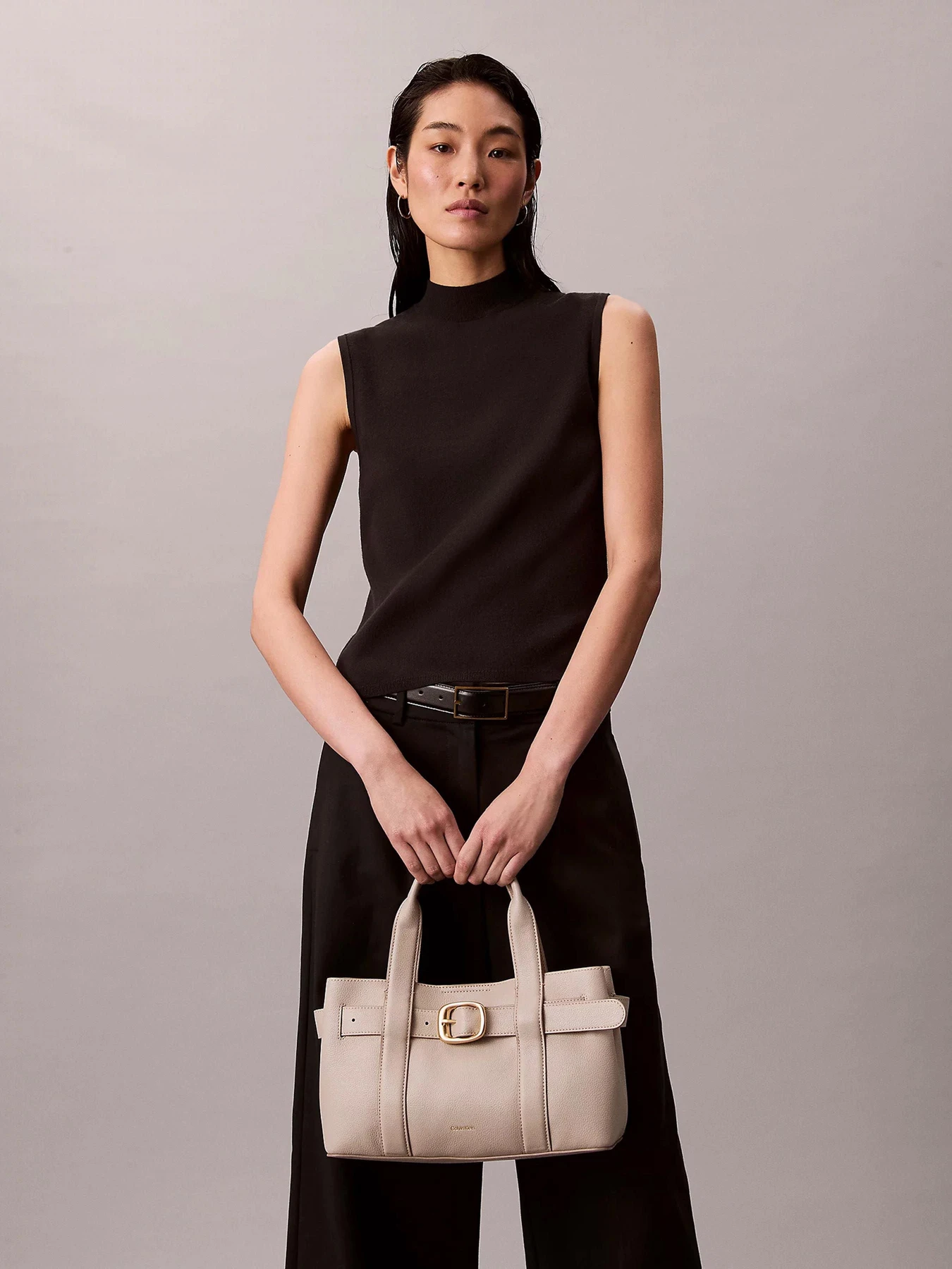 Сумки Calvin Klein модель LV04F3295G-RMU Сумки Calvin Klein модель LV04F3295G-RMU Фото