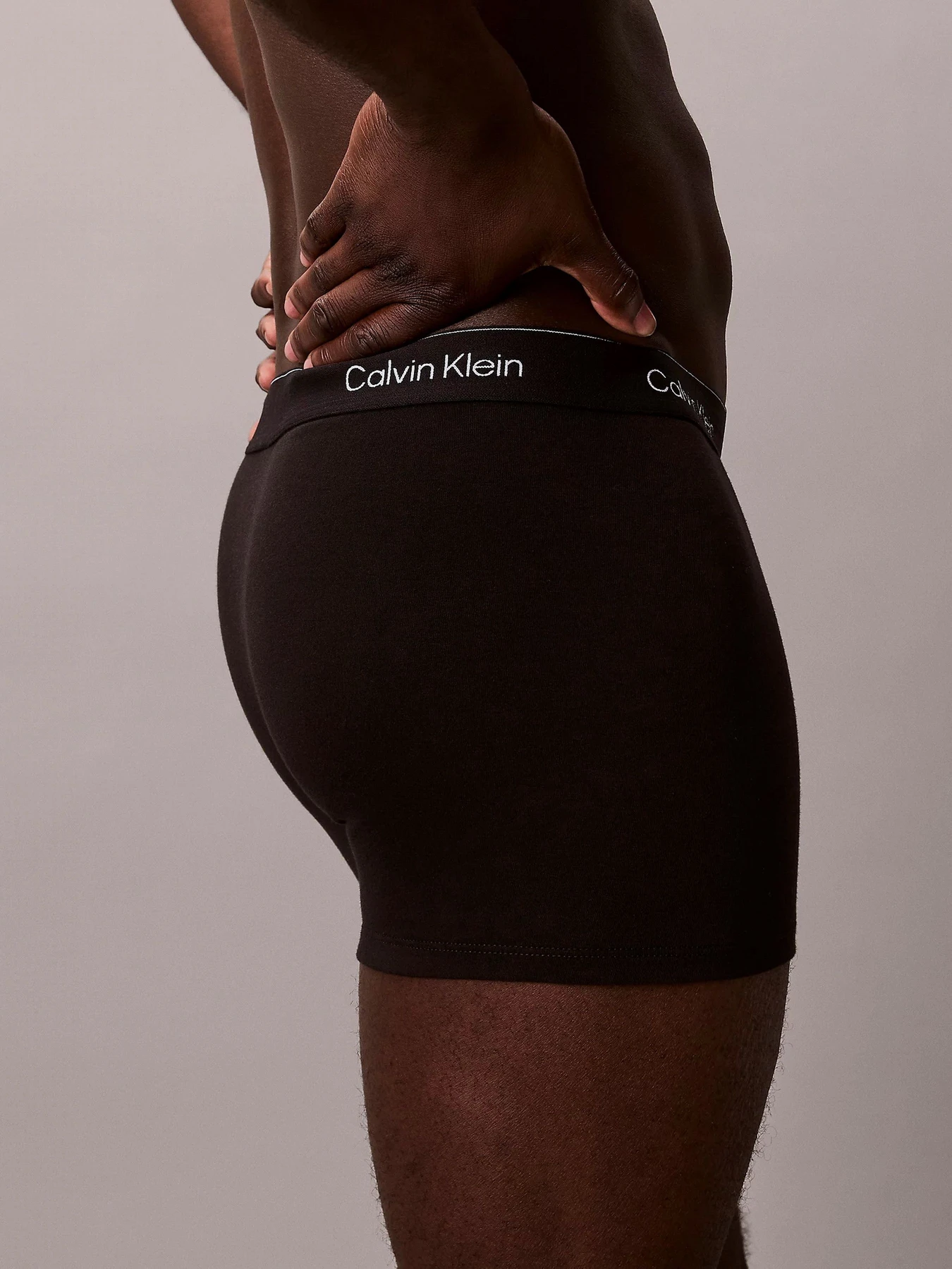 Нижнее белье Calvin Klein Underwear модель LV00NB4286-0FL Фото