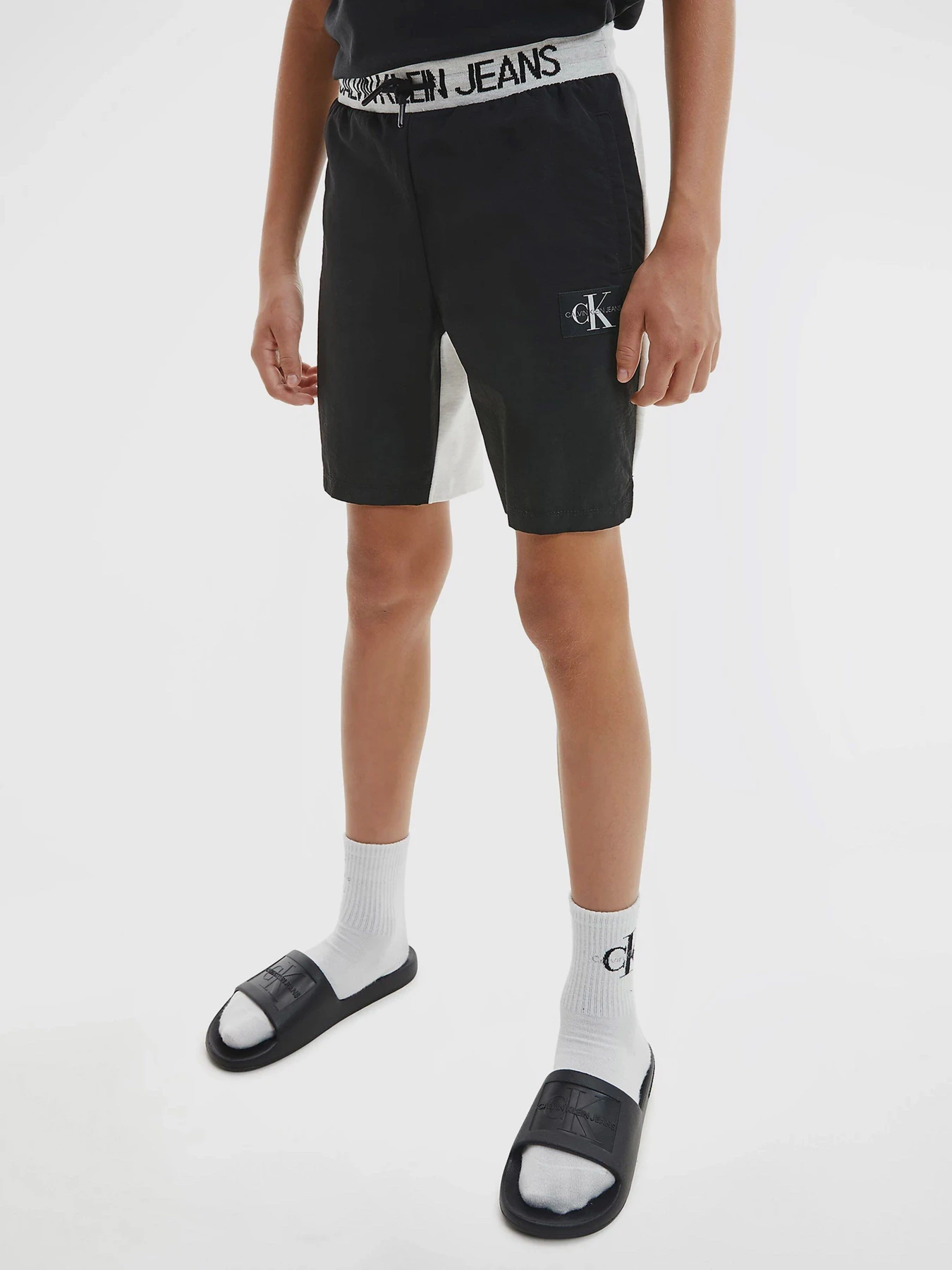 Шорты Calvin Klein Punto Fabric Mix Jogger модель IB0IB00794-P34 Шорты Calvin Klein Punto Fabric Mix Jogger модель IB0IB00794-P34 Фото