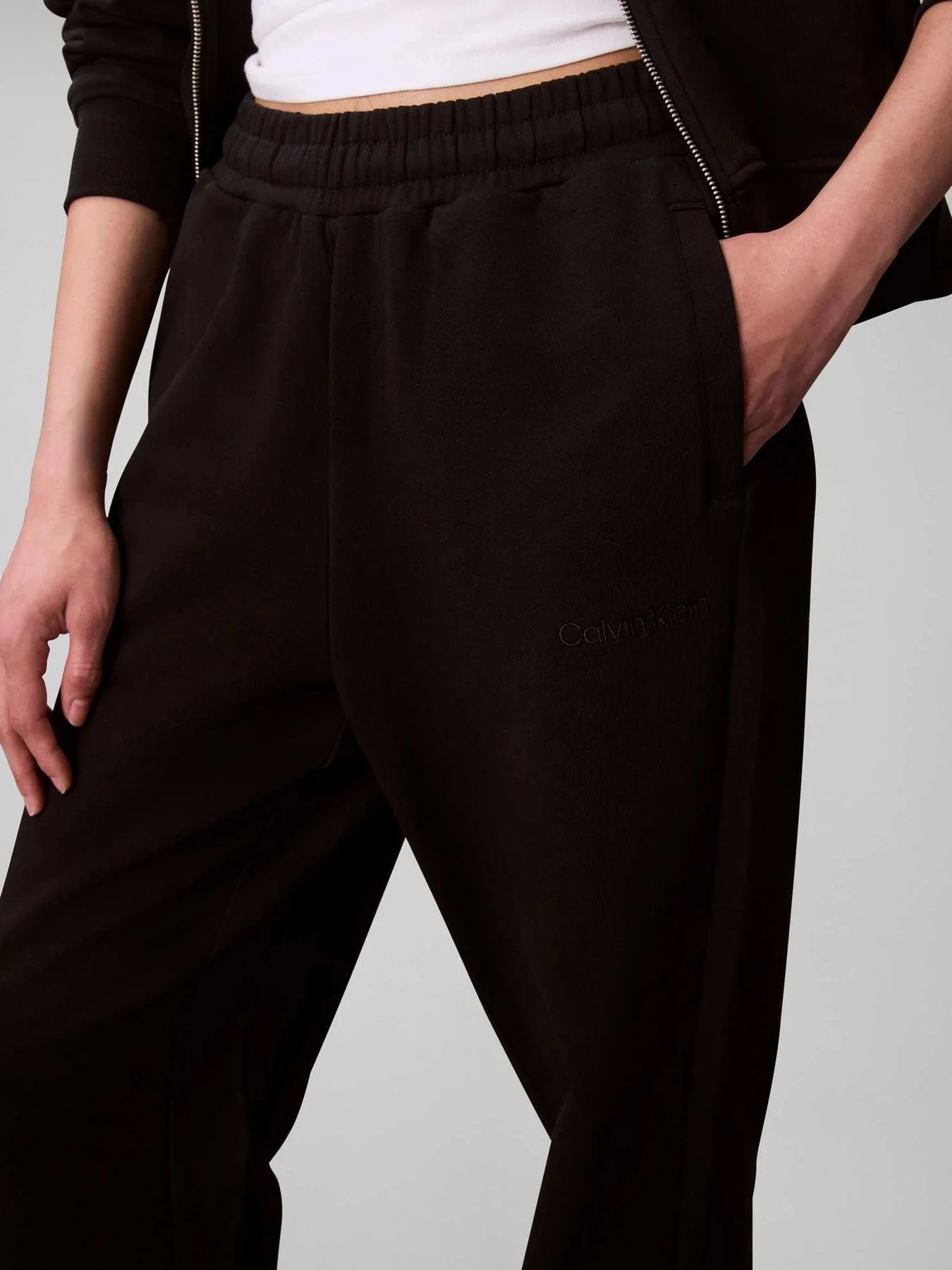 Штани Calvin Klein модель LV044C904G-UB1 Штани Calvin Klein модель LV044C904G-UB1 Фото