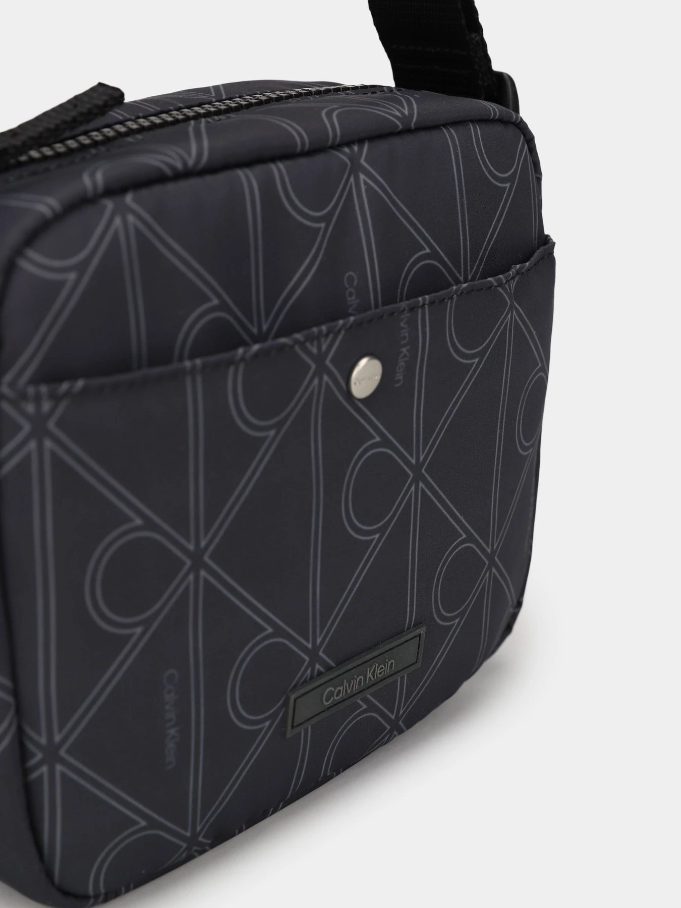 Сумки Calvin Klein PRINTED EMBLEM AOP NYLON CAMER модель LV04D3350G-8MN Фото