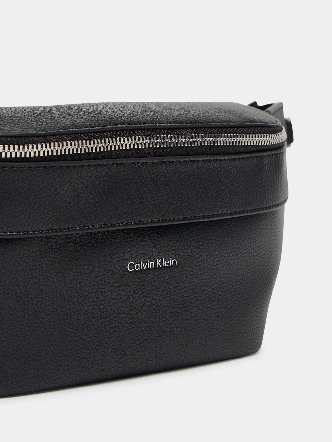 Сумки Calvin Klein RAISED WAISTBAG модель LV04D3161G-UB1 Сумки Calvin Klein RAISED WAISTBAG модель LV04D3161G-UB1 Фото