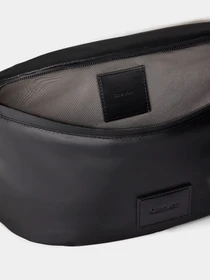 Сумки Calvin Klein PUFFER UTILITY WAISTBAG модель LV04D3198G-UB1 Фото