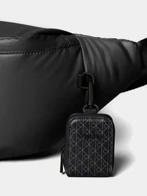 Сумки Calvin Klein PUFFER UTILITY WAISTBAG модель LV04D3198G-UB1 Фото