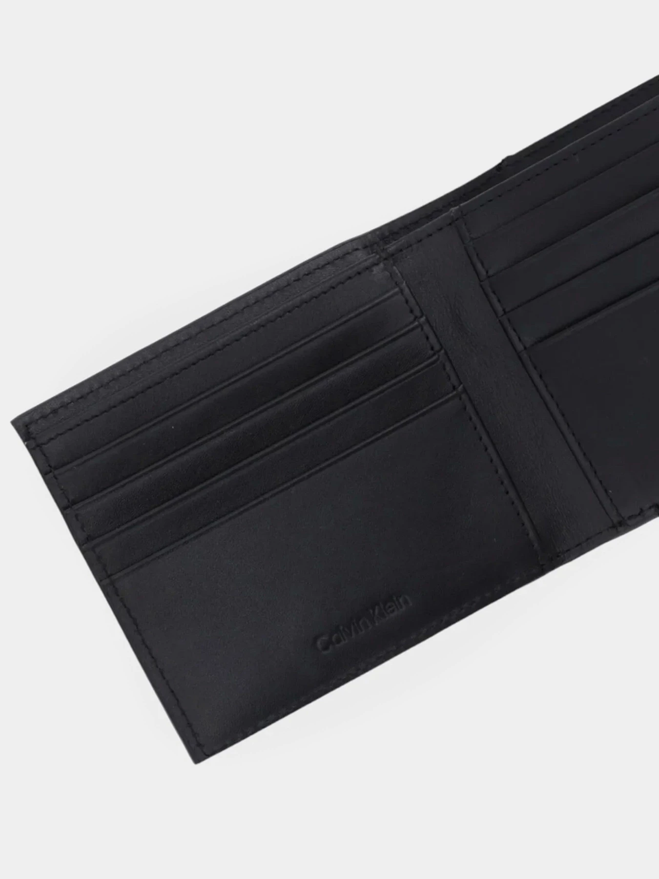 Кошельки Calvin Klein PLAQUE EW BILLFOLD модель LV04D1066G-UB1 Кошельки Calvin Klein PLAQUE EW BILLFOLD модель LV04D1066G-UB1 Фото