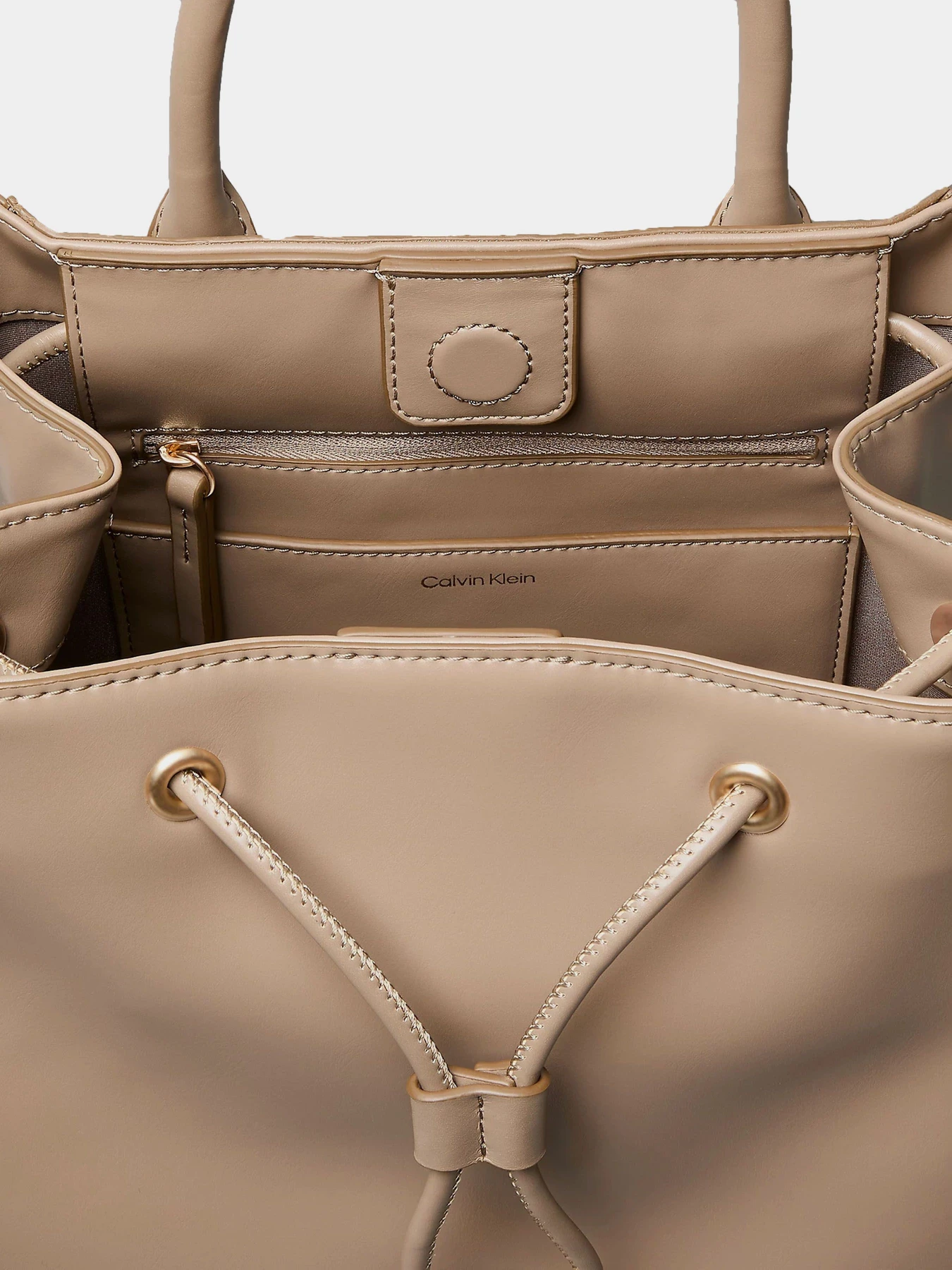 Рюкзаки Calvin Klein CK DRAWSTRING BACKPACK модель LV04F3329G-VFU Рюкзаки Calvin Klein CK DRAWSTRING BACKPACK модель LV04F3329G-VFU Фото