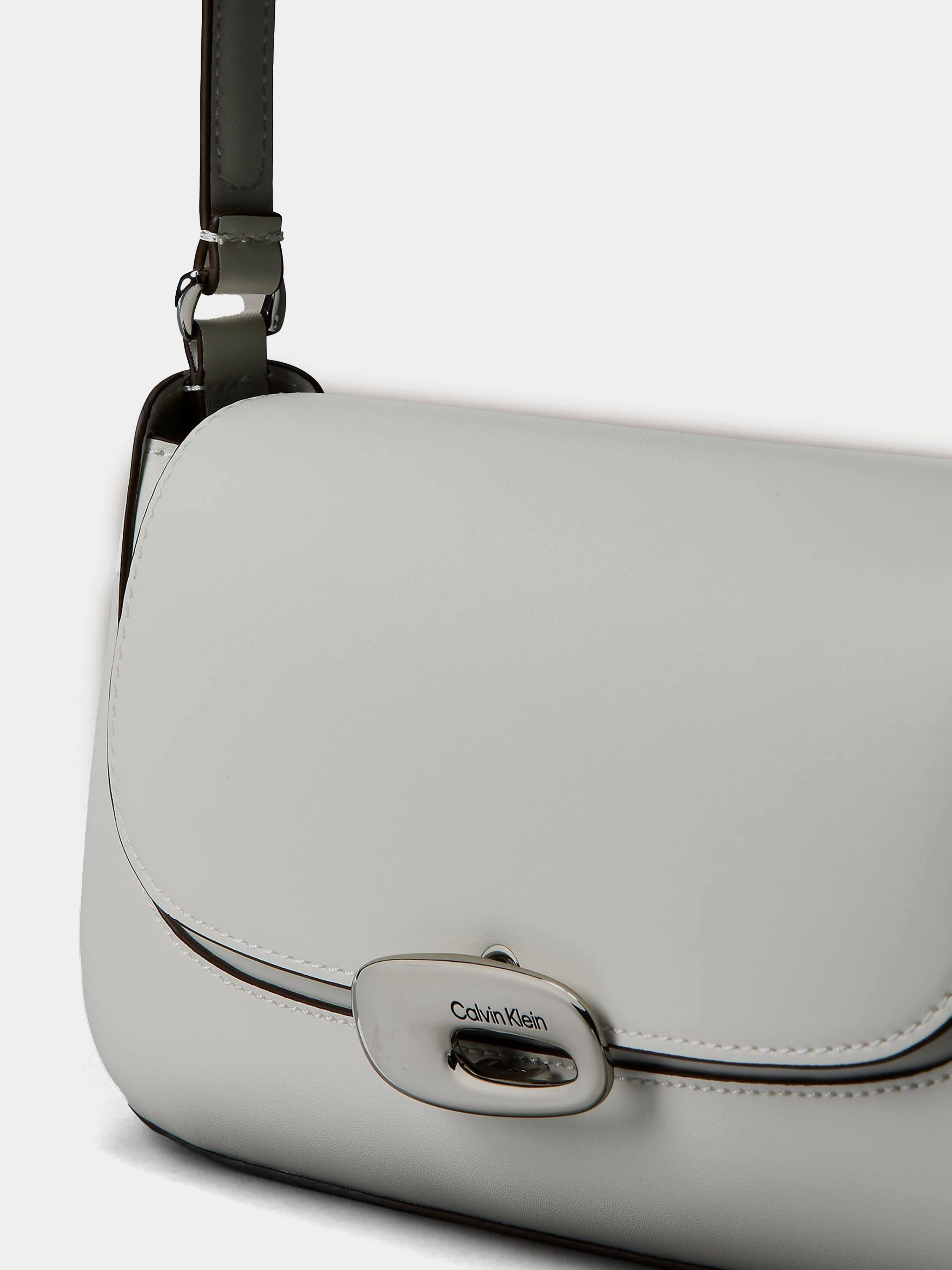 Calvin Klein HARDWARE FLAP SHOULDER BAG Шолдер бег фото 3