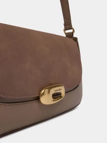 Сумки Calvin Klein HARDWARE BRUSHED SHOULDER BAG модель LV04F3337G-VFU Фото