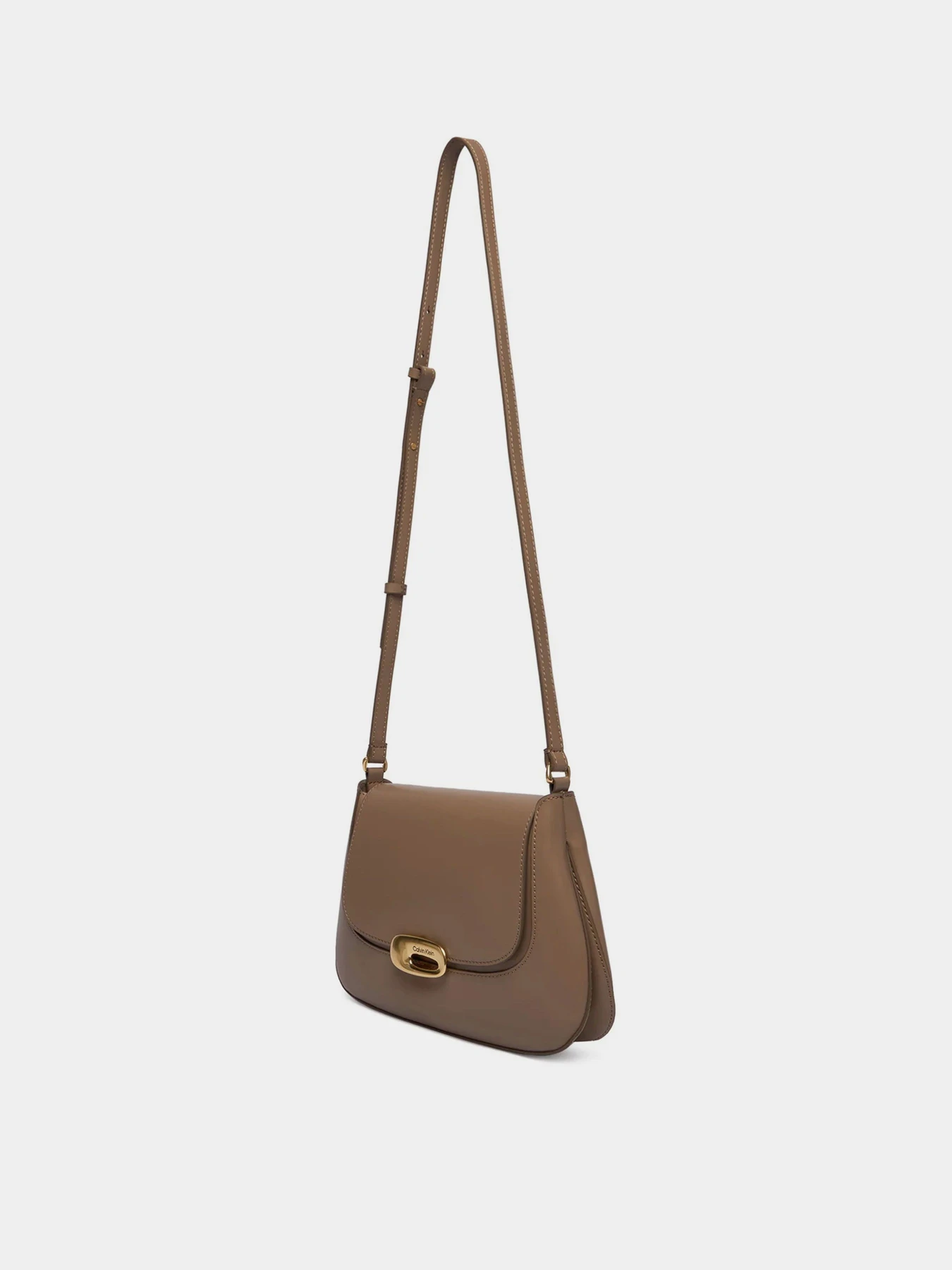 Сумки Calvin Klein HARDWARE FLAP MEDIUM CROSSBODY модель LV04F3401G-VFU Сумки Calvin Klein HARDWARE FLAP MEDIUM CROSSBODY модель LV04F3401G-VFU Фото