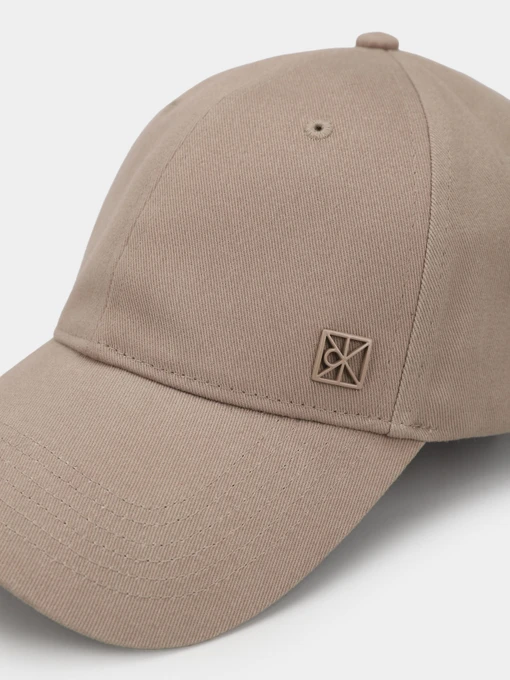 Calvin Klein EMBLEM HARDWARE BASEBALL CAP Кепка фото 3