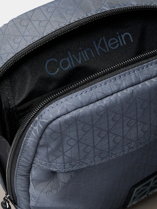 Calvin Klein UTILITY EMBLEM REPORTER Мессенджер фото 3