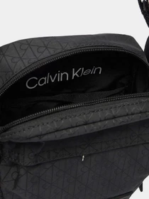 Сумки Calvin Klein UTILITY EMBLEM REPORTER модель LV04D3303G-UB1 Фото