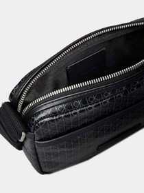 Сумки Calvin Klein EMBLEM AOP COATED CAMERA BAG модель LV04D3314G-UB1 Фото