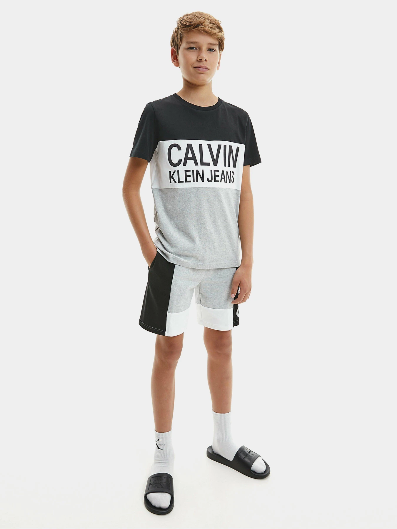 Футболки и поло Calvin Klein модель IB0IB00887-BEH Футболки и поло Calvin Klein модель IB0IB00887-BEH Фото