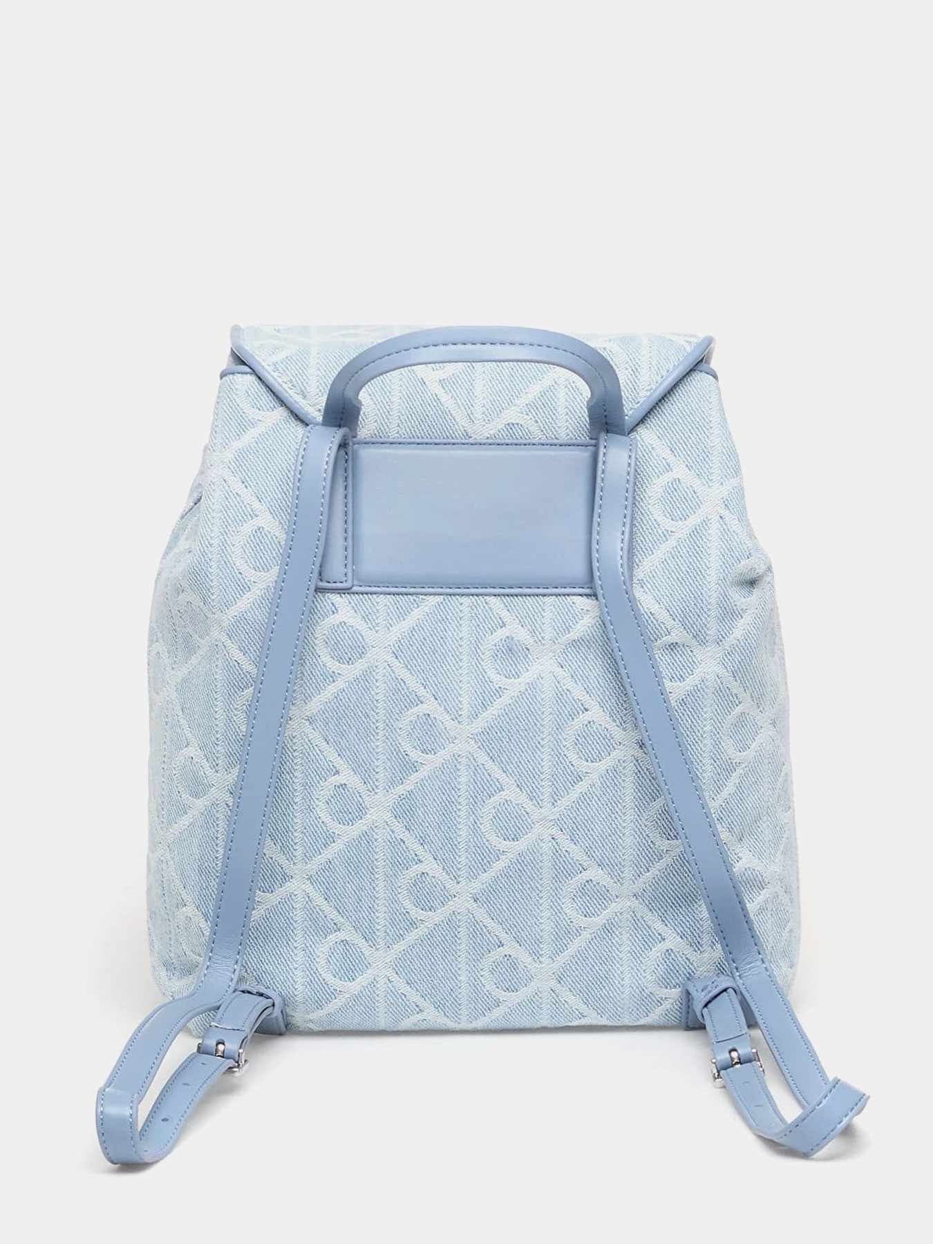 Рюкзаки Calvin Klein EMBLEM AOP DENIM BACKPACK модель LV04F3508G-YBZ Рюкзаки Calvin Klein EMBLEM AOP DENIM BACKPACK модель LV04F3508G-YBZ Фото