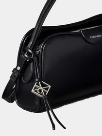 Сумки Calvin Klein MULTI COMPARTMENT CAMERA BAG модель LV04F3370G-UB1 Фото