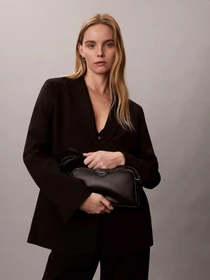 Сумки Calvin Klein MULTI COMPARTMENT CAMERA BAG модель LV04F3370G-UB1 Фото