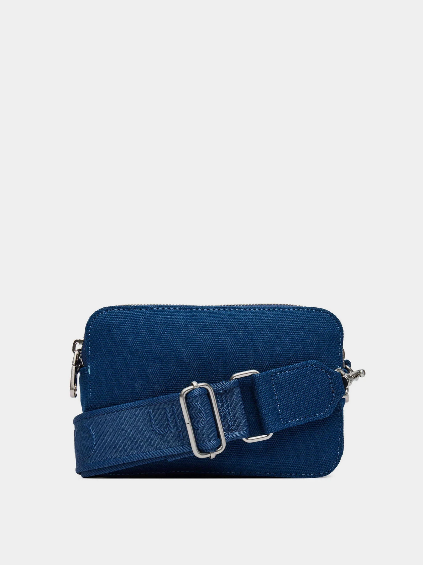Сумки Calvin Klein WEBBING STRAP CANVAS CAMERA BA модель LV04F3385G-CFA Сумки Calvin Klein WEBBING STRAP CANVAS CAMERA BA модель LV04F3385G-CFA Фото