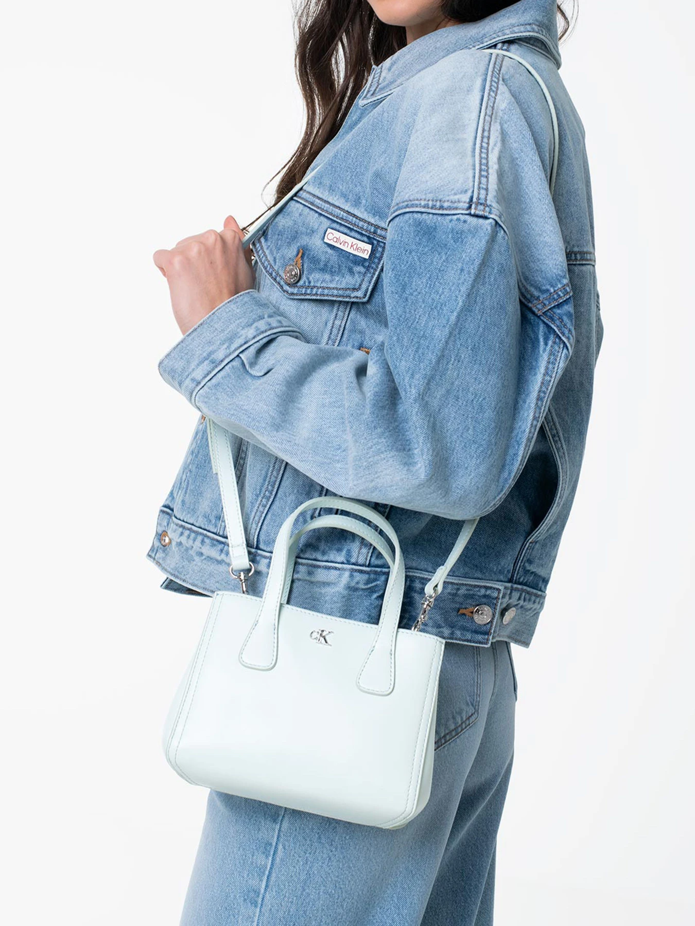 Сумки Calvin Klein CK MINI TOTE CROSSBODY модель LV04F3520G-U3L Сумки Calvin Klein CK MINI TOTE CROSSBODY модель LV04F3520G-U3L Фото
