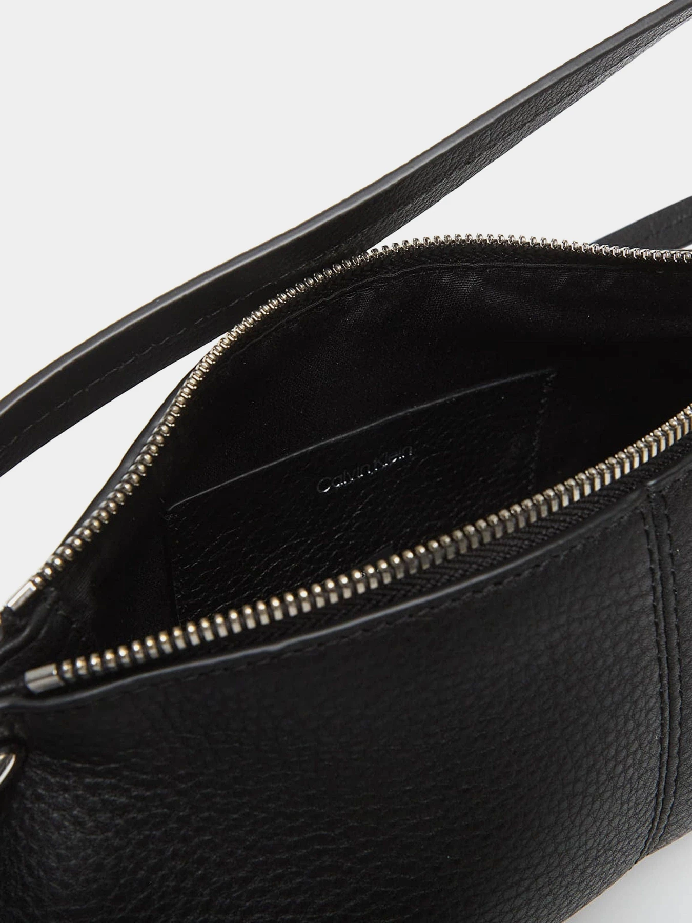 Сумки Calvin Klein модель LV04F3659G-UB1 Сумки Calvin Klein модель LV04F3659G-UB1 Фото