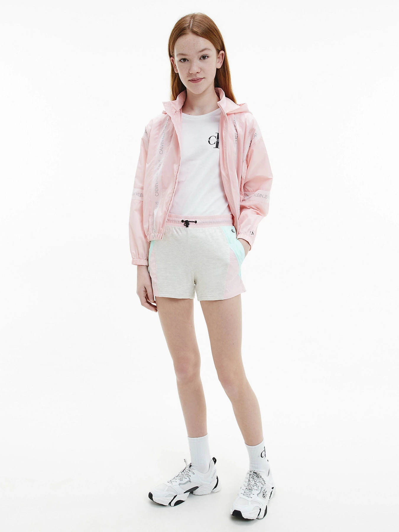 Куртки та дублянки Calvin Klein модель IG0IG00906-TIQ Куртки та дублянки Calvin Klein модель IG0IG00906-TIQ Фото