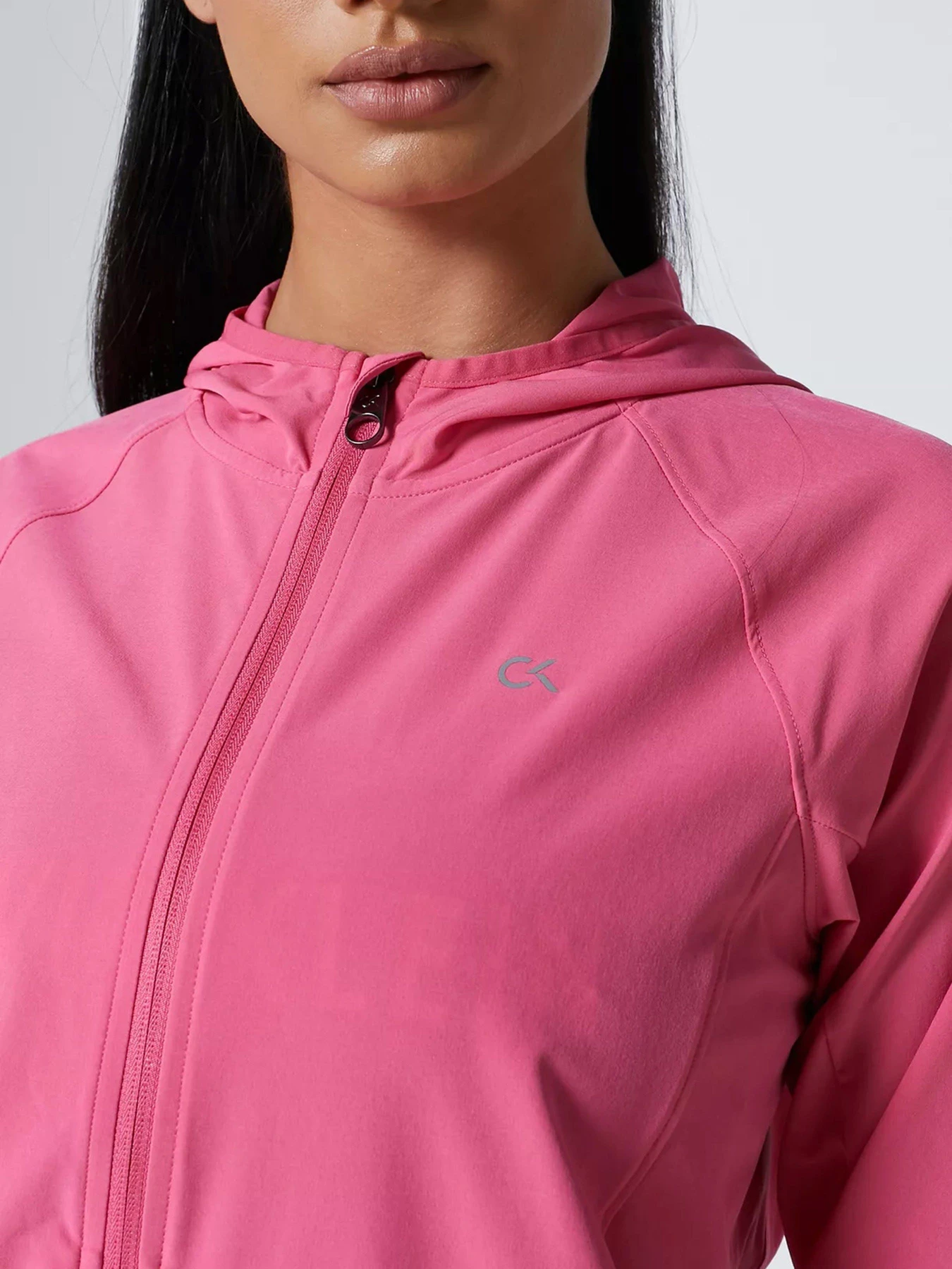 Куртки и дубленки Calvin Klein Wind модель 00GWF0O508-624 Куртки и дубленки Calvin Klein Wind модель 00GWF0O508-624 Фото