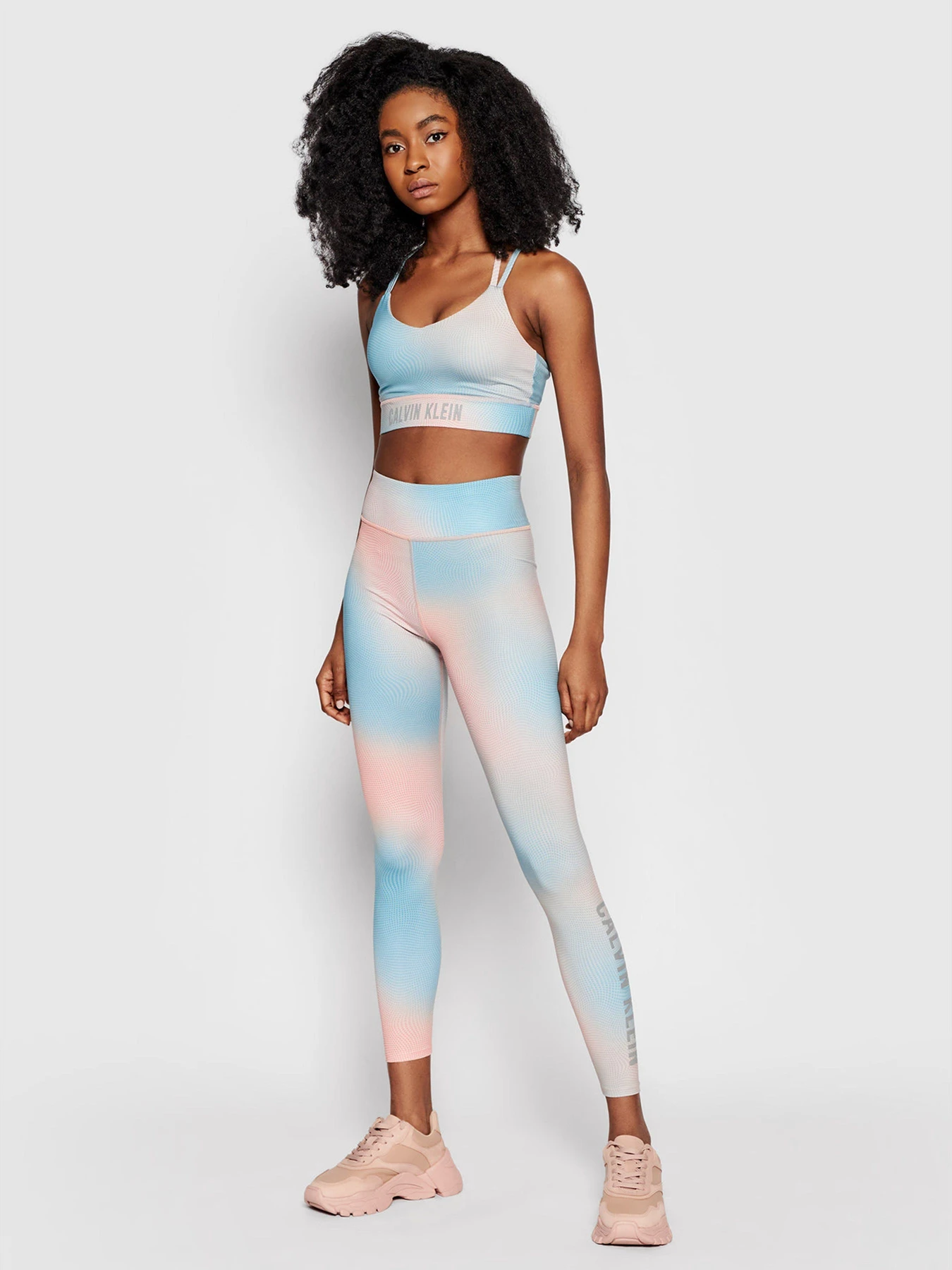 Брюки Calvin Klein модель 00GWS1L655-623 Брюки Calvin Klein модель 00GWS1L655-623 Фото