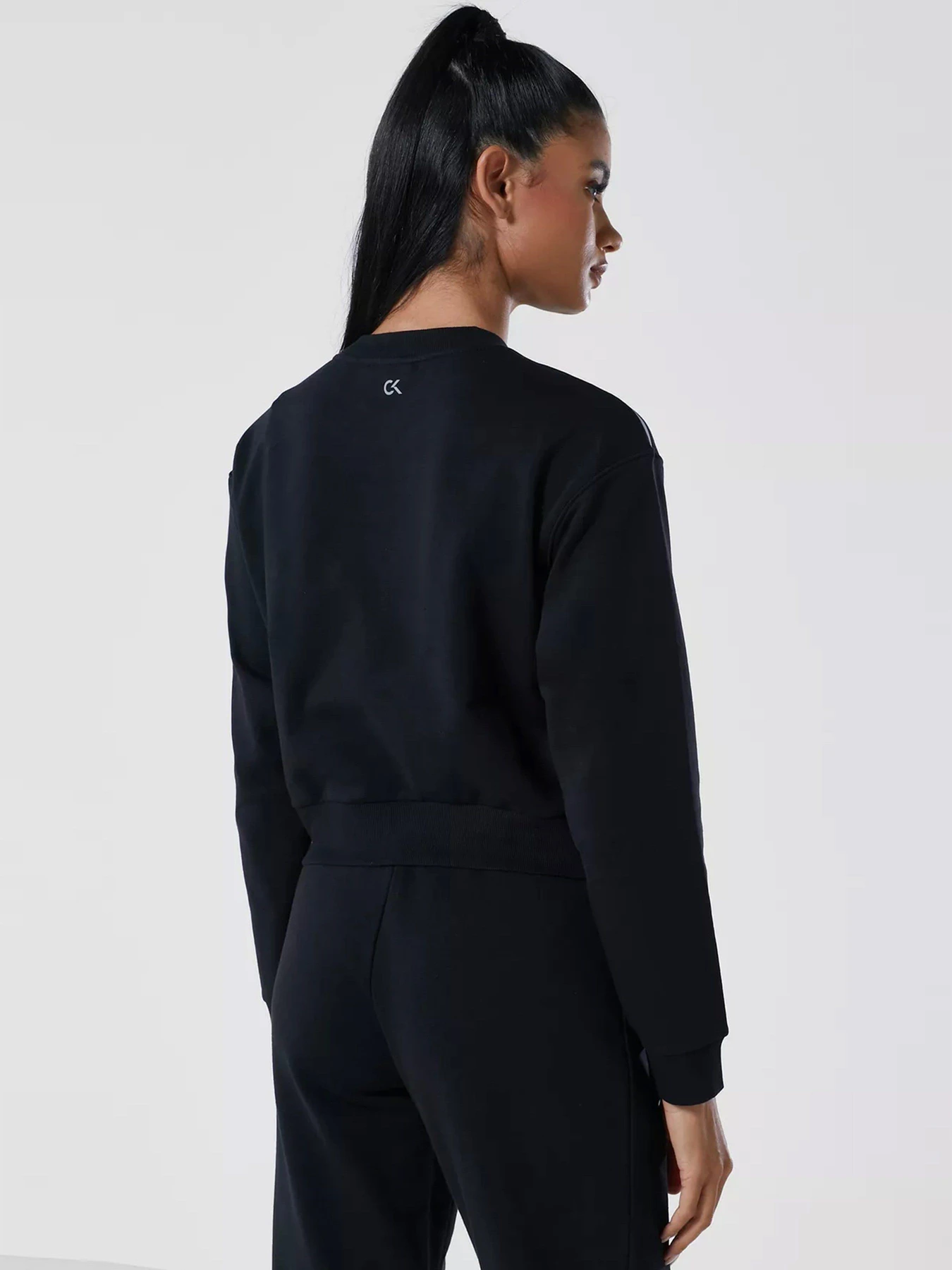 Худи и свитшоты Calvin Klein модель 00GWS1W302-007 Худи и свитшоты Calvin Klein модель 00GWS1W302-007 Фото