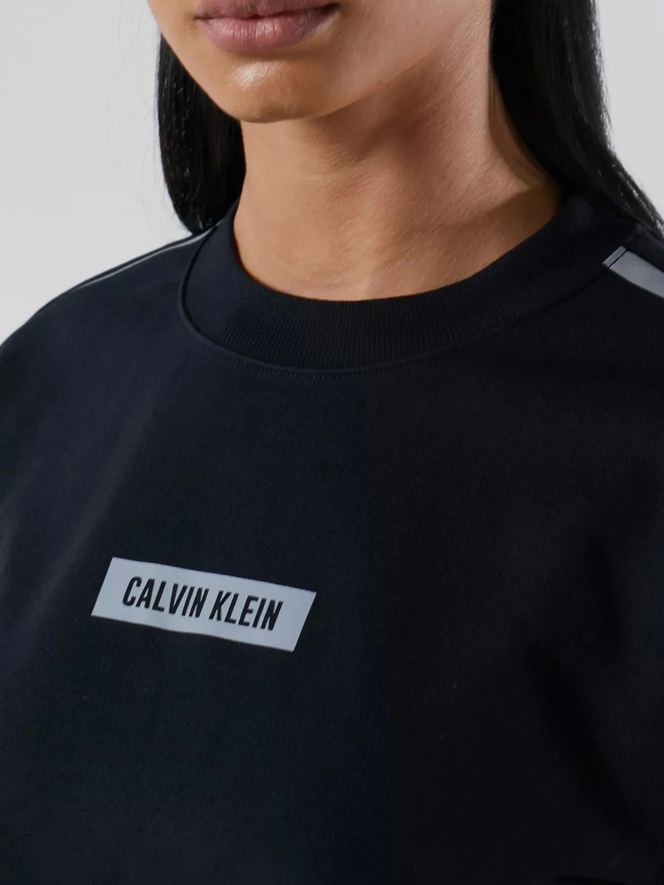 Худи и свитшоты Calvin Klein модель 00GWS1W302-007 Худи и свитшоты Calvin Klein модель 00GWS1W302-007 Фото