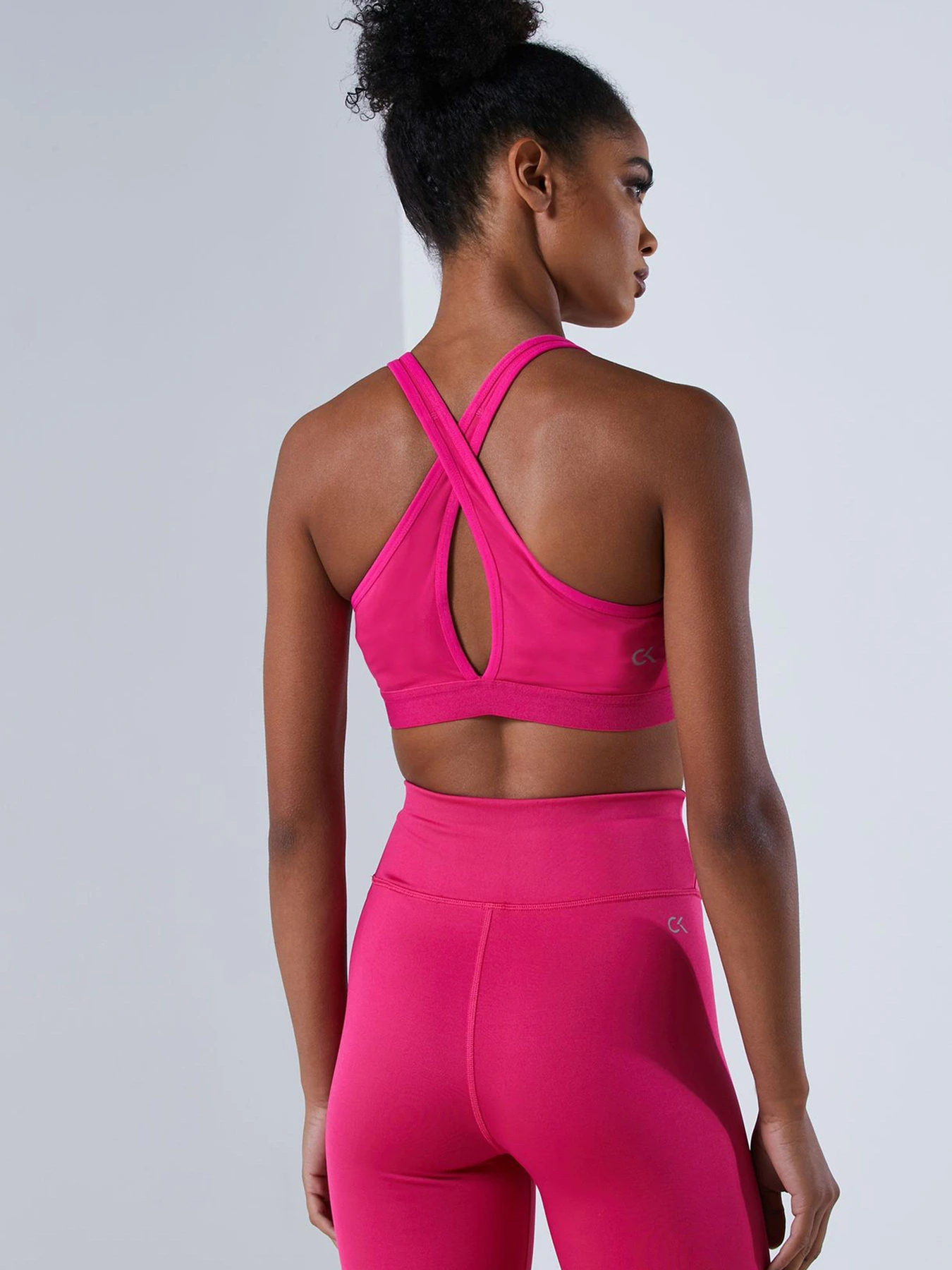 Футболки и поло Calvin Klein модель 00GWS0K137-996 Футболки и поло Calvin Klein модель 00GWS0K137-996 Фото