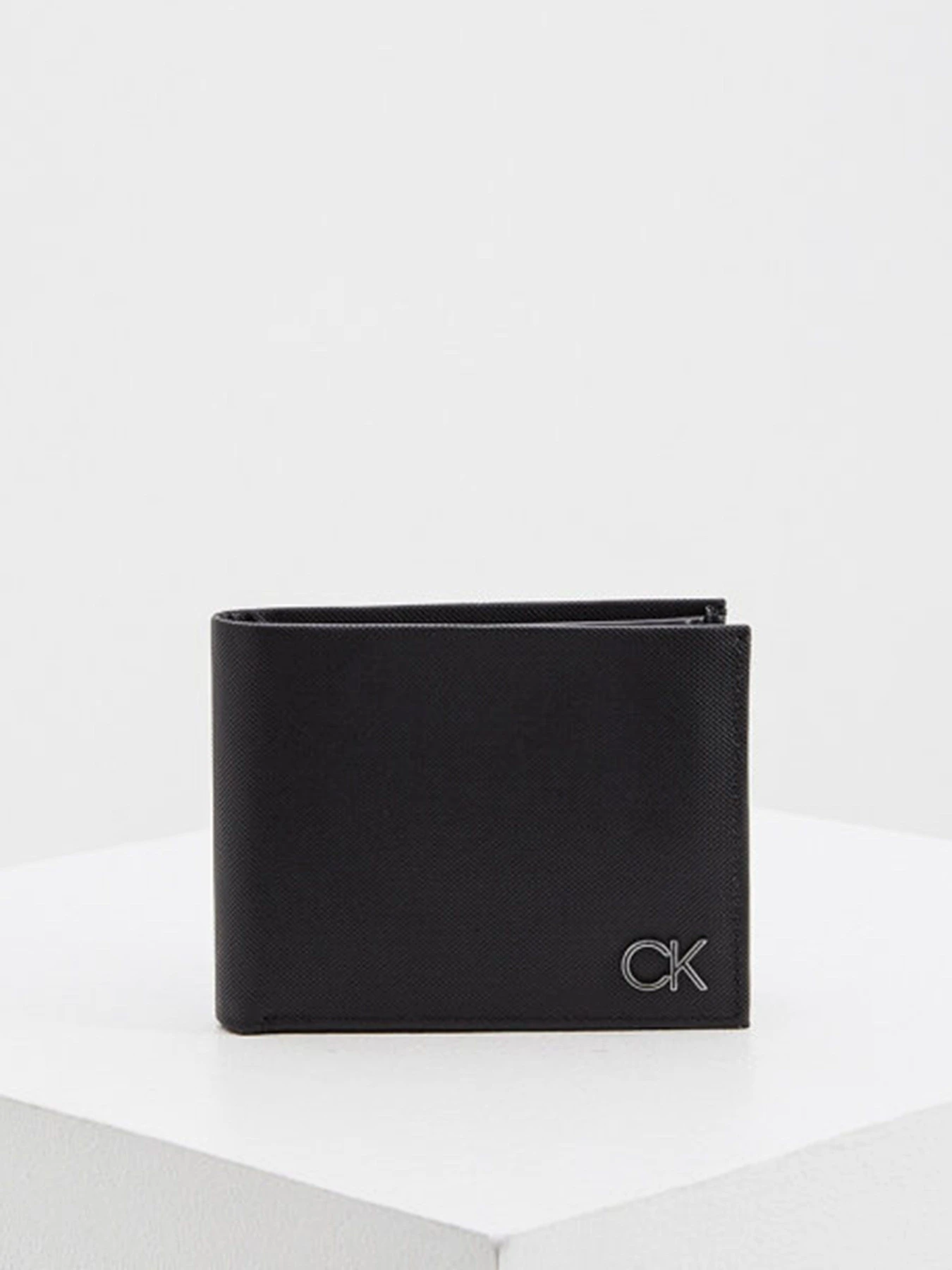 Гаманці Calvin Klein модель K50K506750_BAX0 Гаманці Calvin Klein модель K50K506750_BAX0 Фото