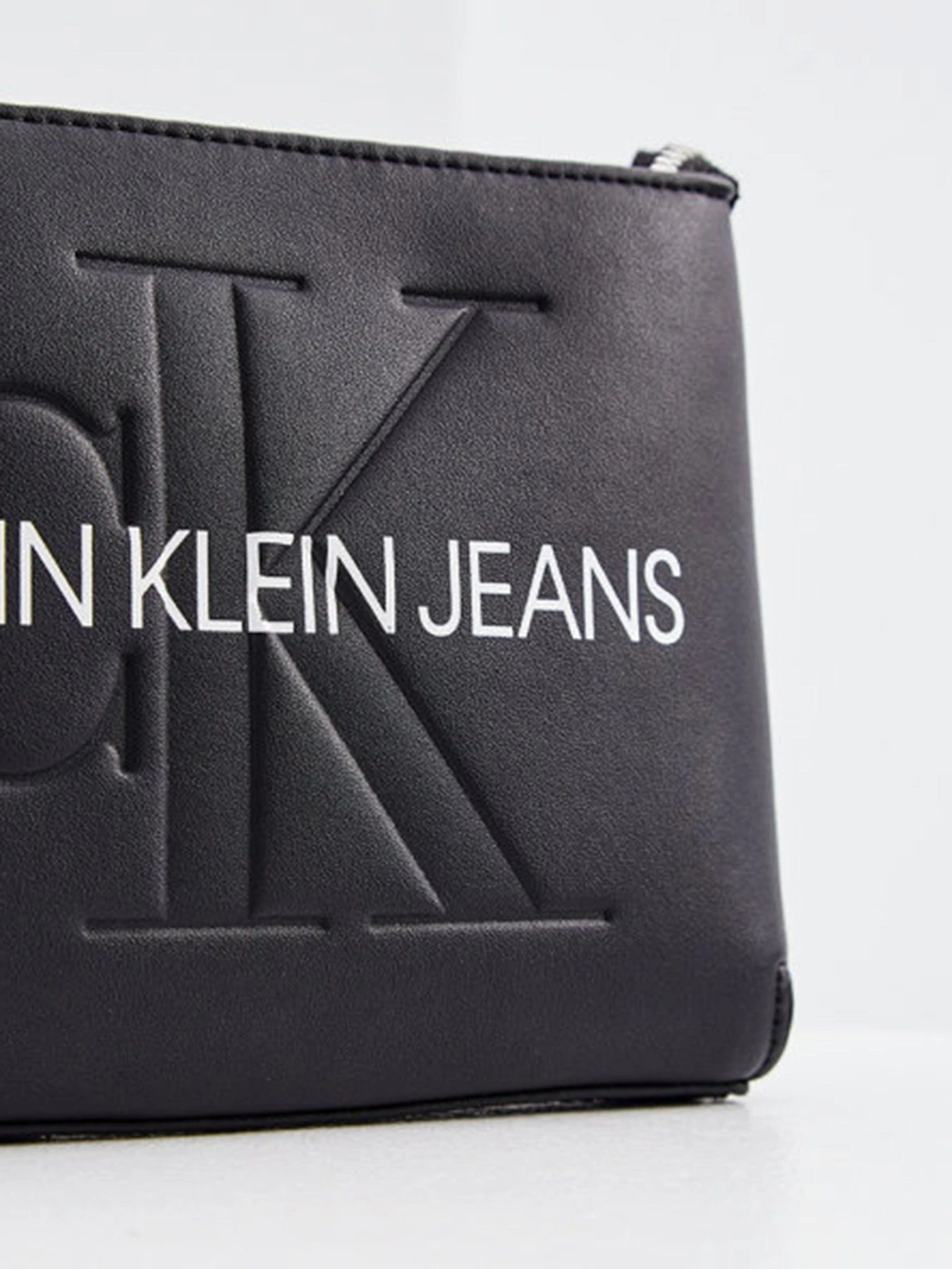 Сумки Calvin Klein модель K60K607462_BDS0 Фото