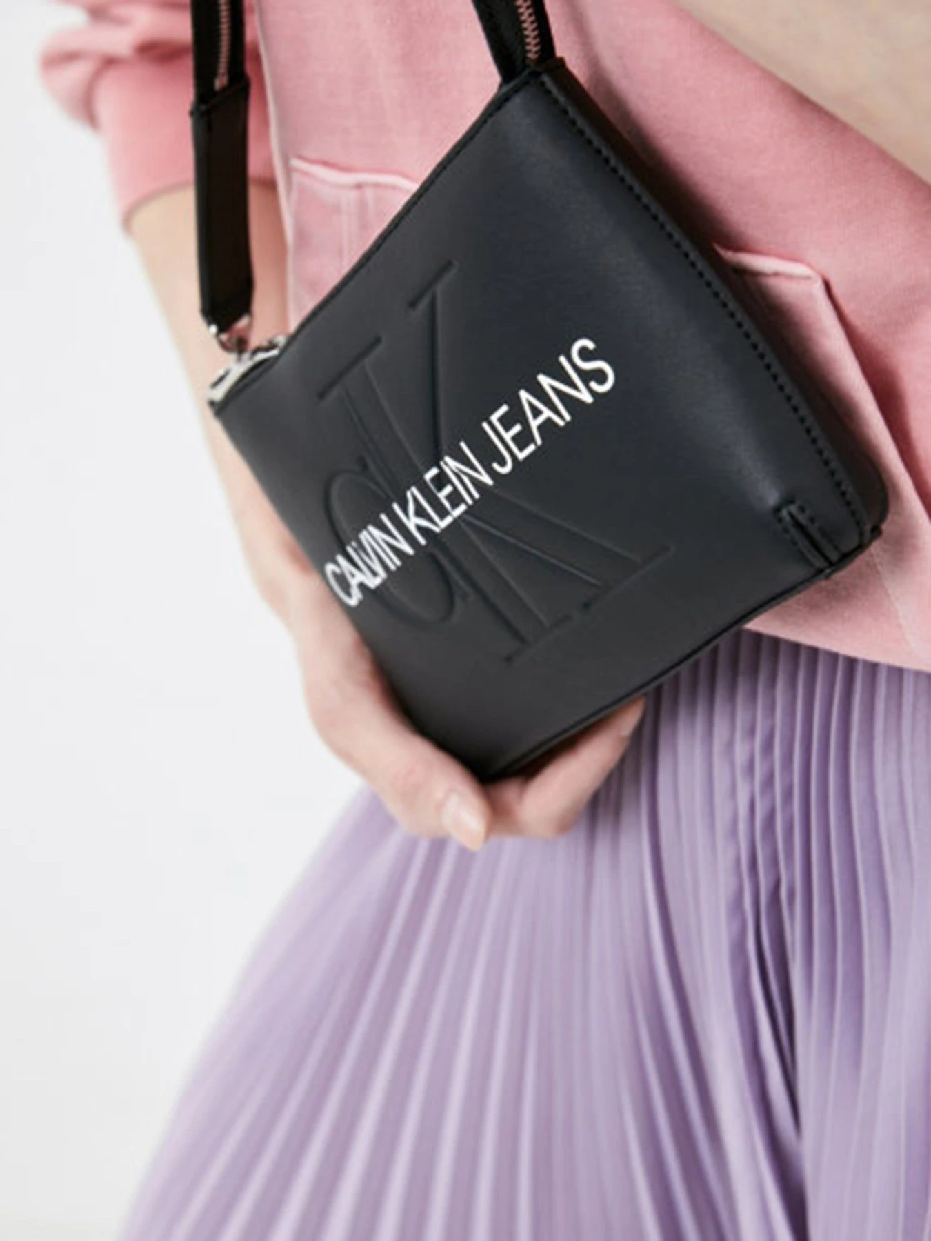 Сумки Calvin Klein модель K60K607462_BDS0 Фото