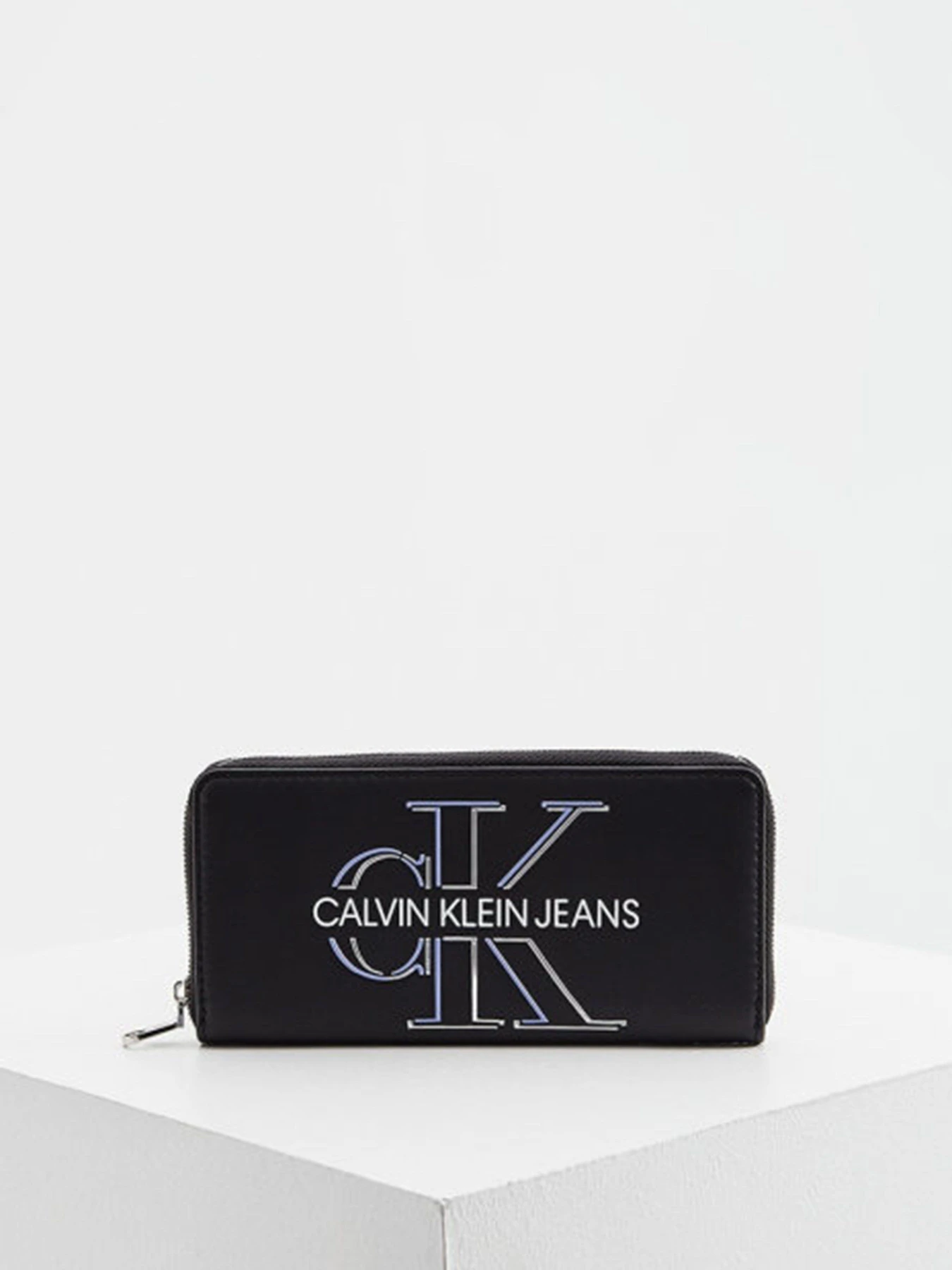 Гаманці Calvin Klein модель K60K607631_BDS0 Гаманці Calvin Klein модель K60K607631_BDS0 Фото