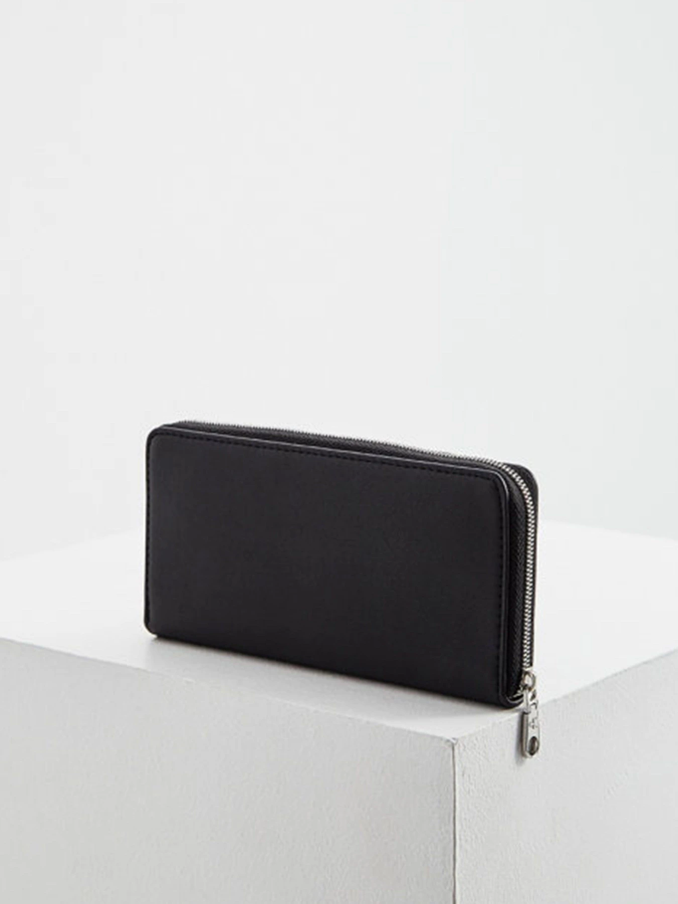 Кошельки Calvin Klein модель K60K607634_BDS0 Фото
