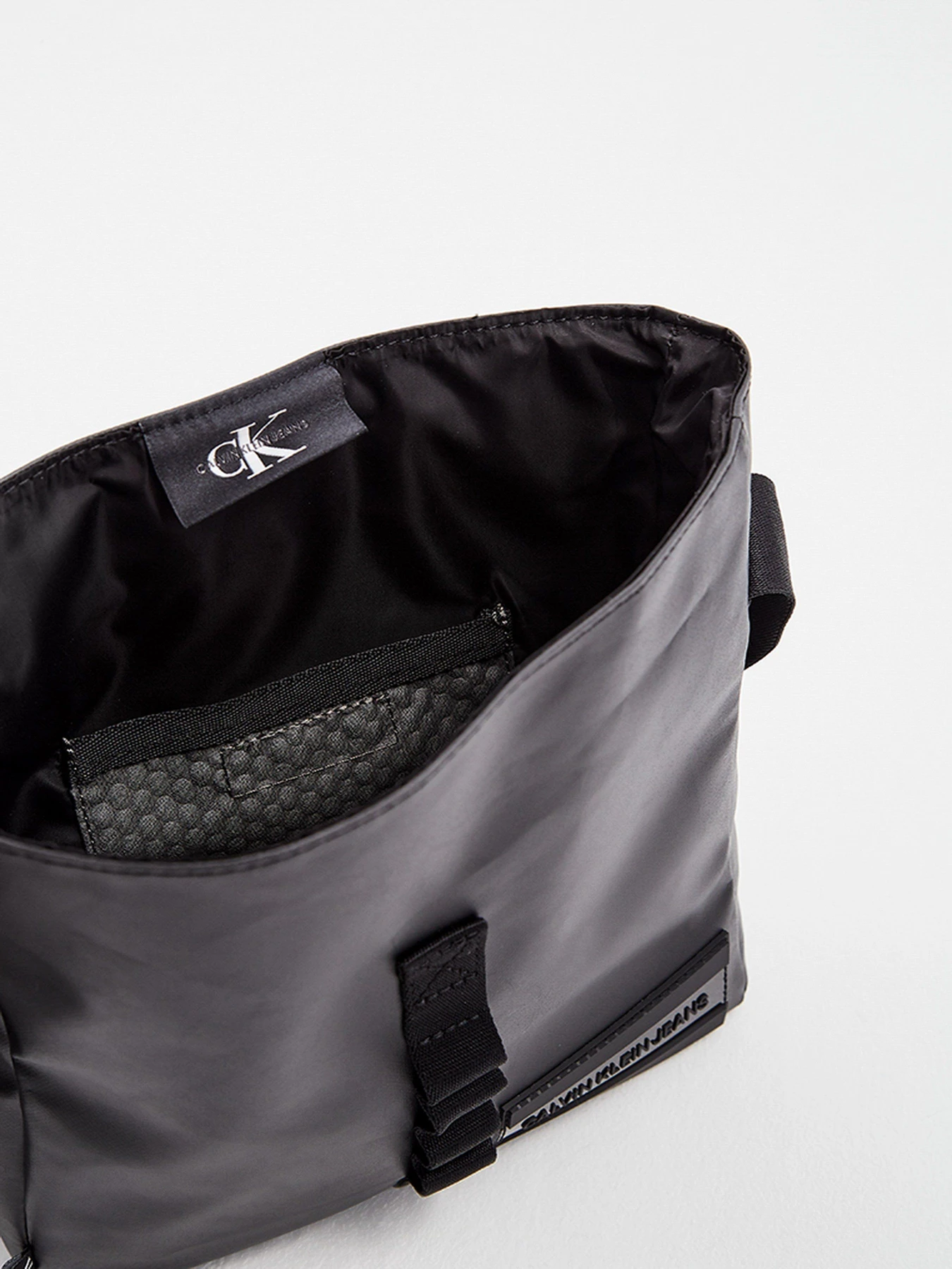 Сумки Calvin Klein модель K50K506359_BDS0 Фото