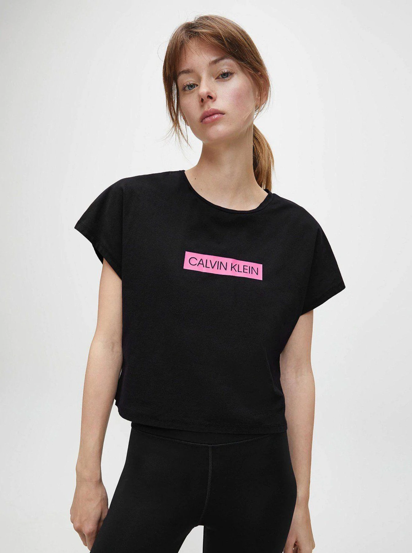 Футболки и поло Calvin Klein модель 00GWT0K126-007 Футболки и поло Calvin Klein модель 00GWT0K126-007 Фото