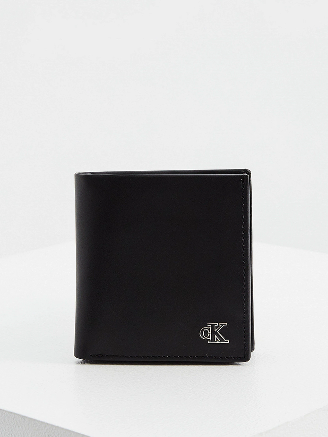 Гаманці Calvin Klein модель K50K506806_BDS0 Гаманці Calvin Klein модель K50K506806_BDS0 Фото