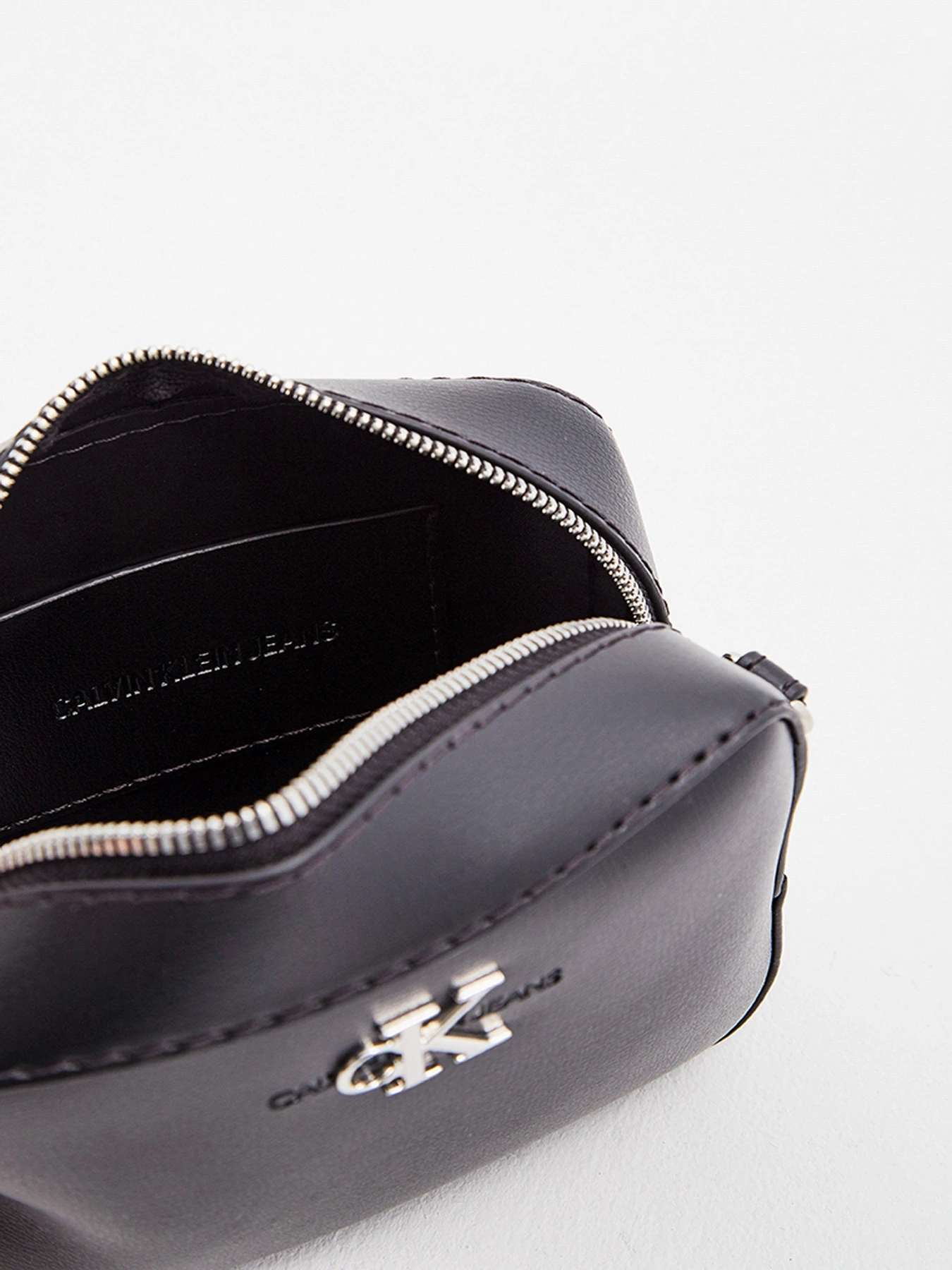 Сумки Calvin Klein модель K60K607485_BDS0 Фото
