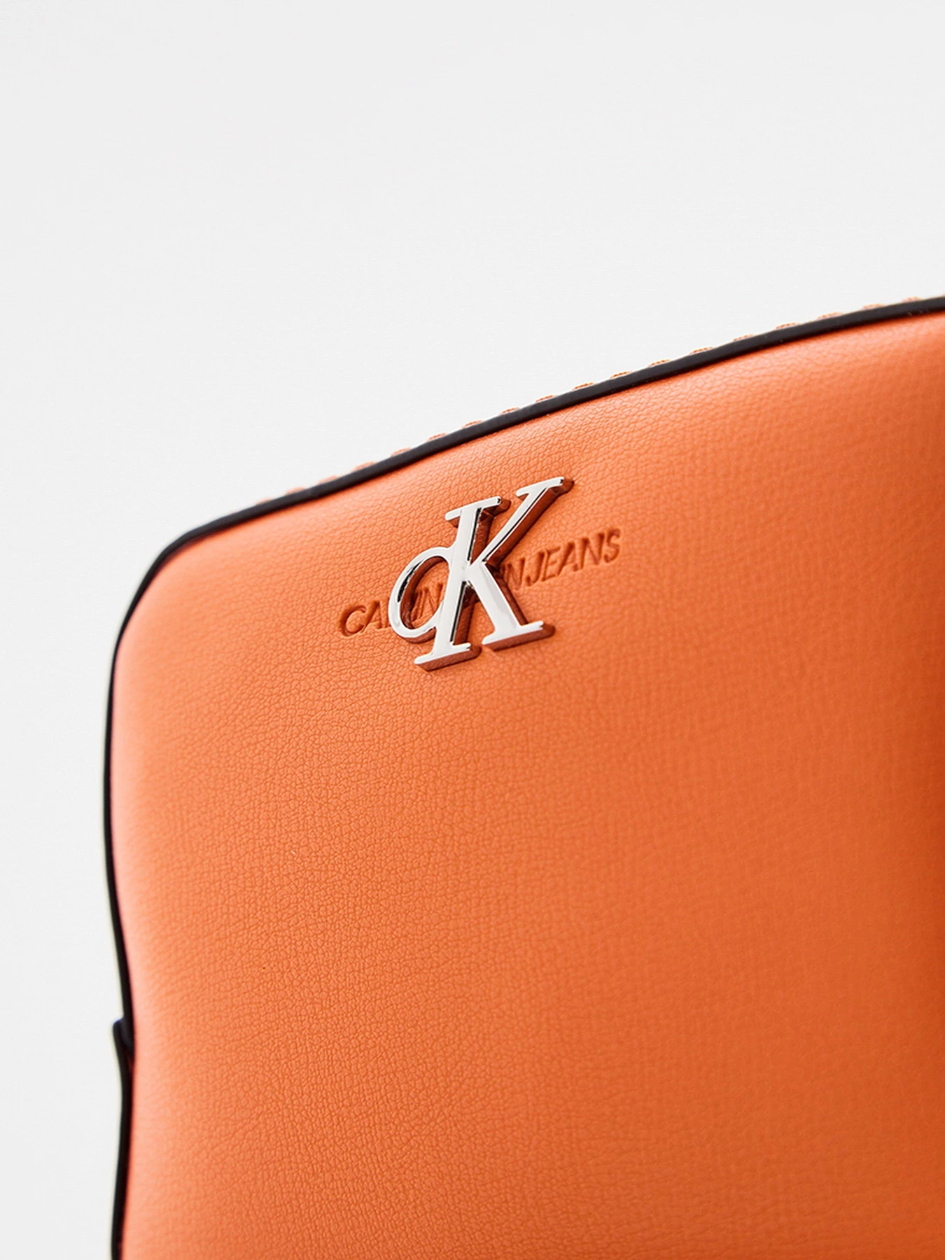 Сумки Calvin Klein модель K60K607485_SEA0 Фото