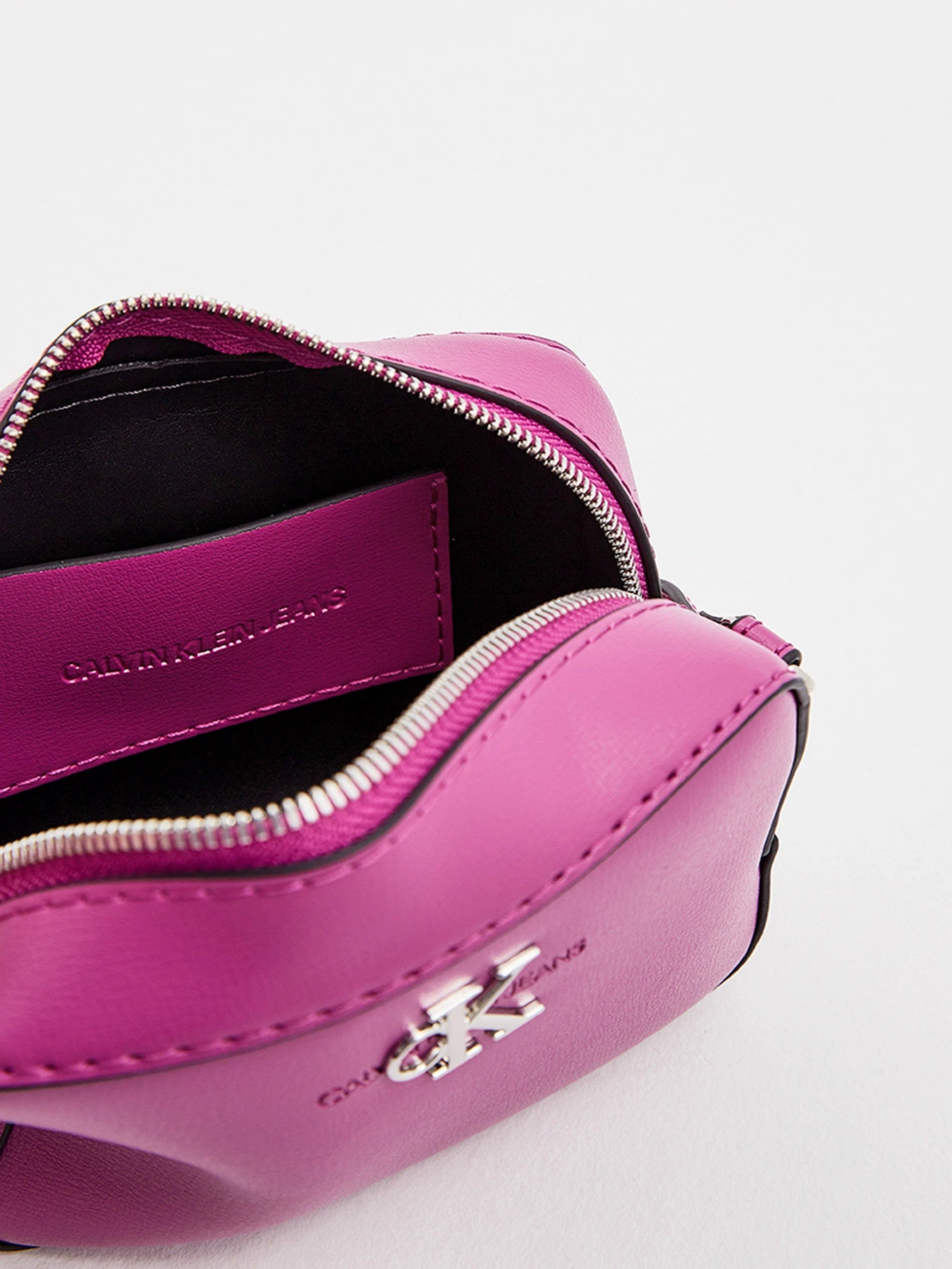 Сумки Calvin Klein модель K60K607485_VIB0 Фото
