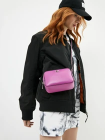 Сумки Calvin Klein модель K60K607485_VIB0 Фото