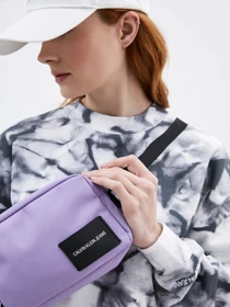 Сумки Calvin Klein модель K60K607577_V0K0 Фото