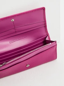 Кошельки Calvin Klein модель K60K608012_VIB0 Фото