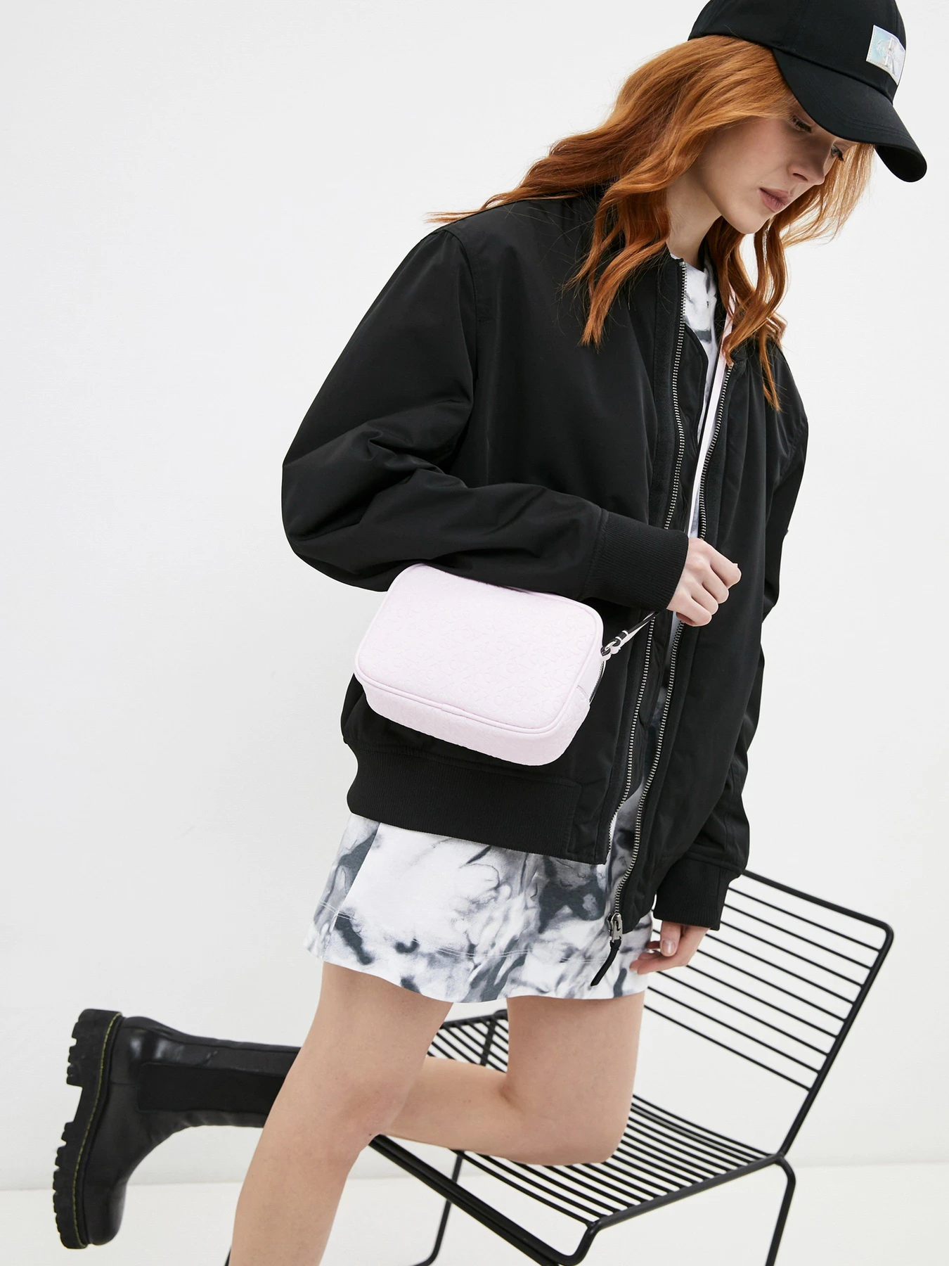 Сумки Calvin Klein модель K60K608141_TN90 Сумки Calvin Klein модель K60K608141_TN90 Фото