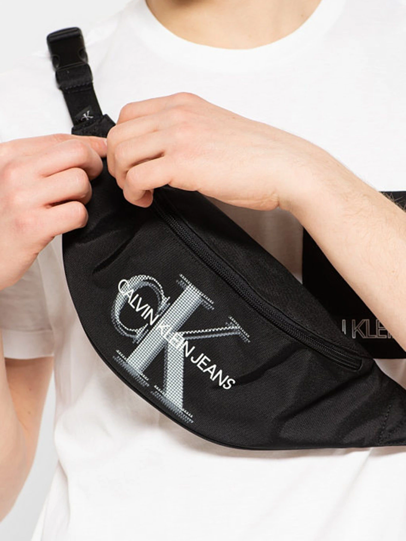 Сумки Calvin Klein модель K50K506130_BDS0 Сумки Calvin Klein модель K50K506130_BDS0 Фото