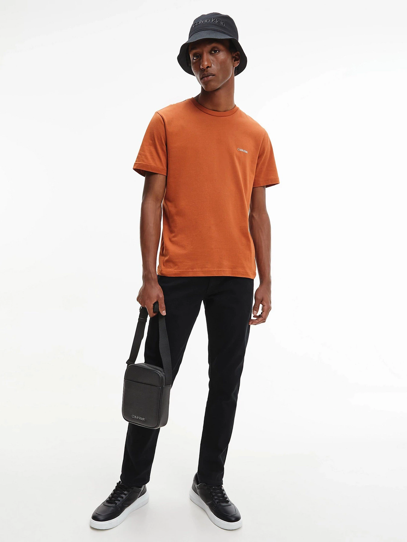 Сумки Calvin Klein модель K50K506314_BAX Сумки Calvin Klein модель K50K506314_BAX Фото