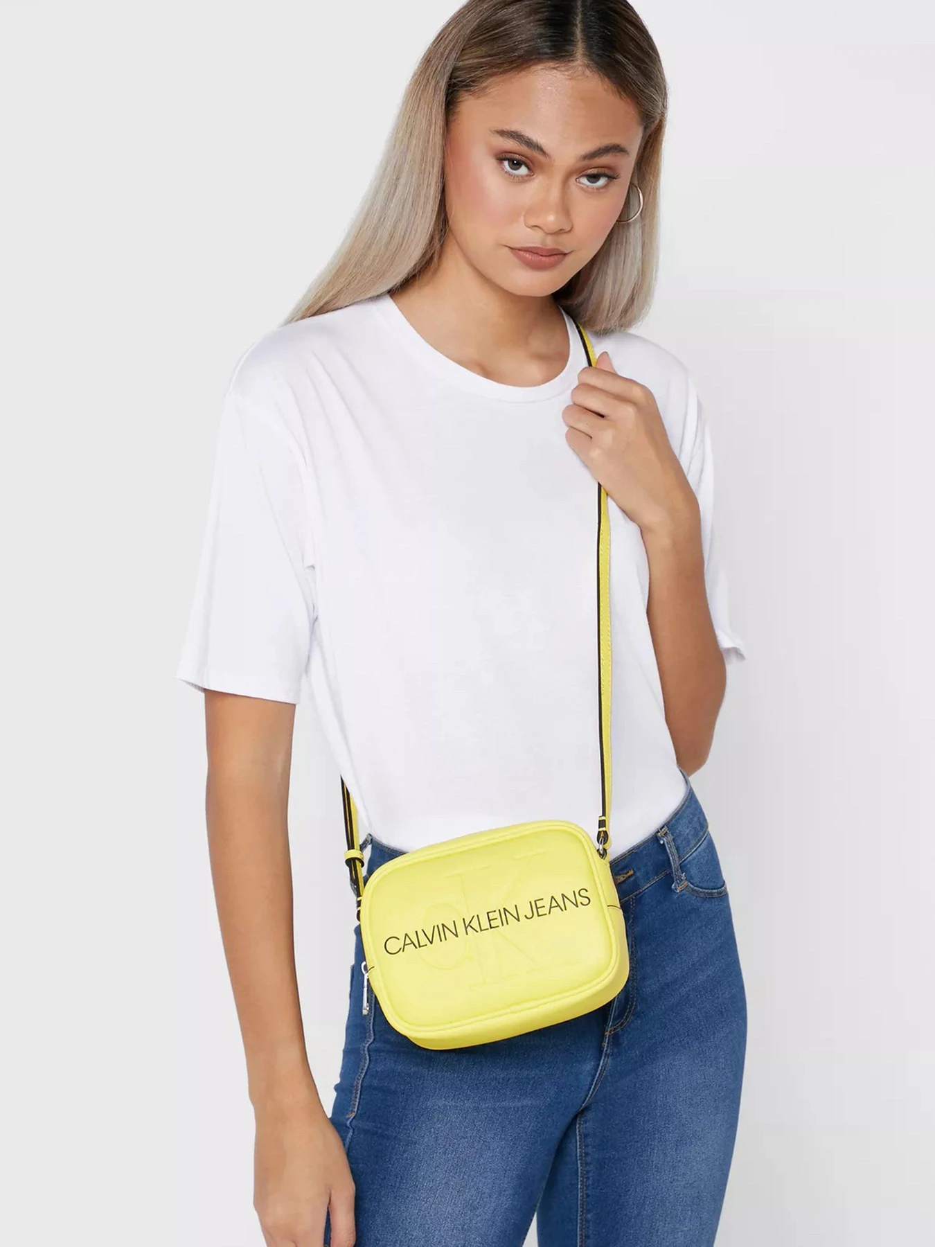Сумки Calvin Klein модель K60K607202_ZHM Сумки Calvin Klein модель K60K607202_ZHM Фото